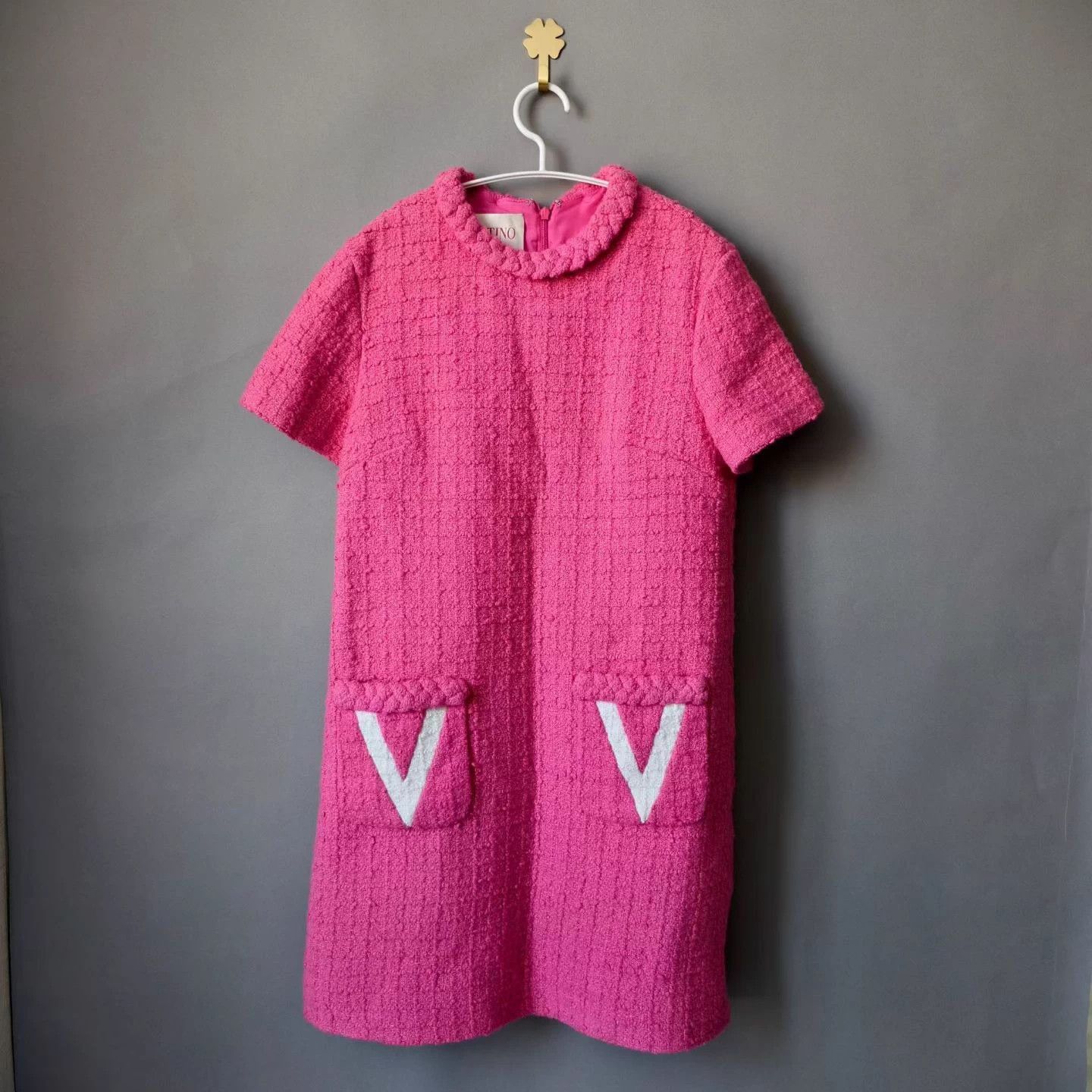 Valentino Valentino letter logo tweed crewneck short pink women's Size M / US 6-8 / IT 42-44 - 1 Thumbnail