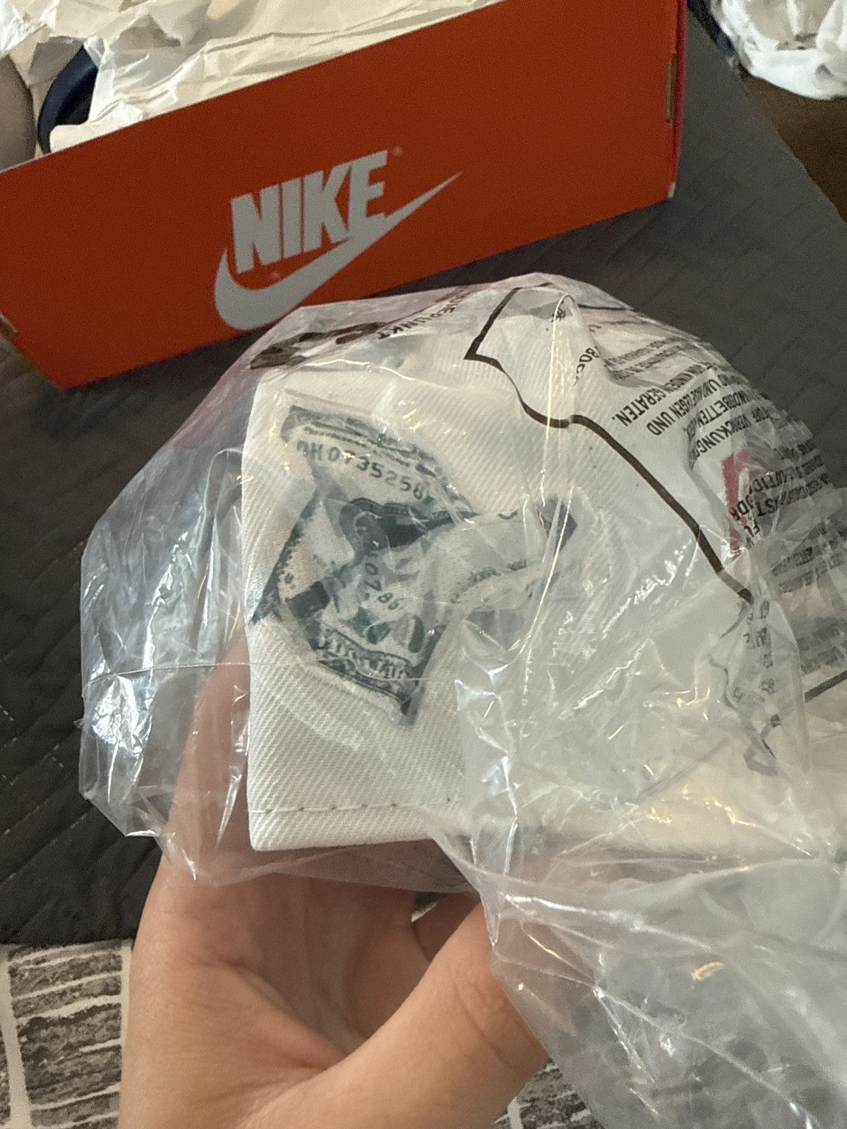 Supreme Supreme Money Box Logo New Era Har White 7 1/2 Size ONE SIZE - 4 Thumbnail