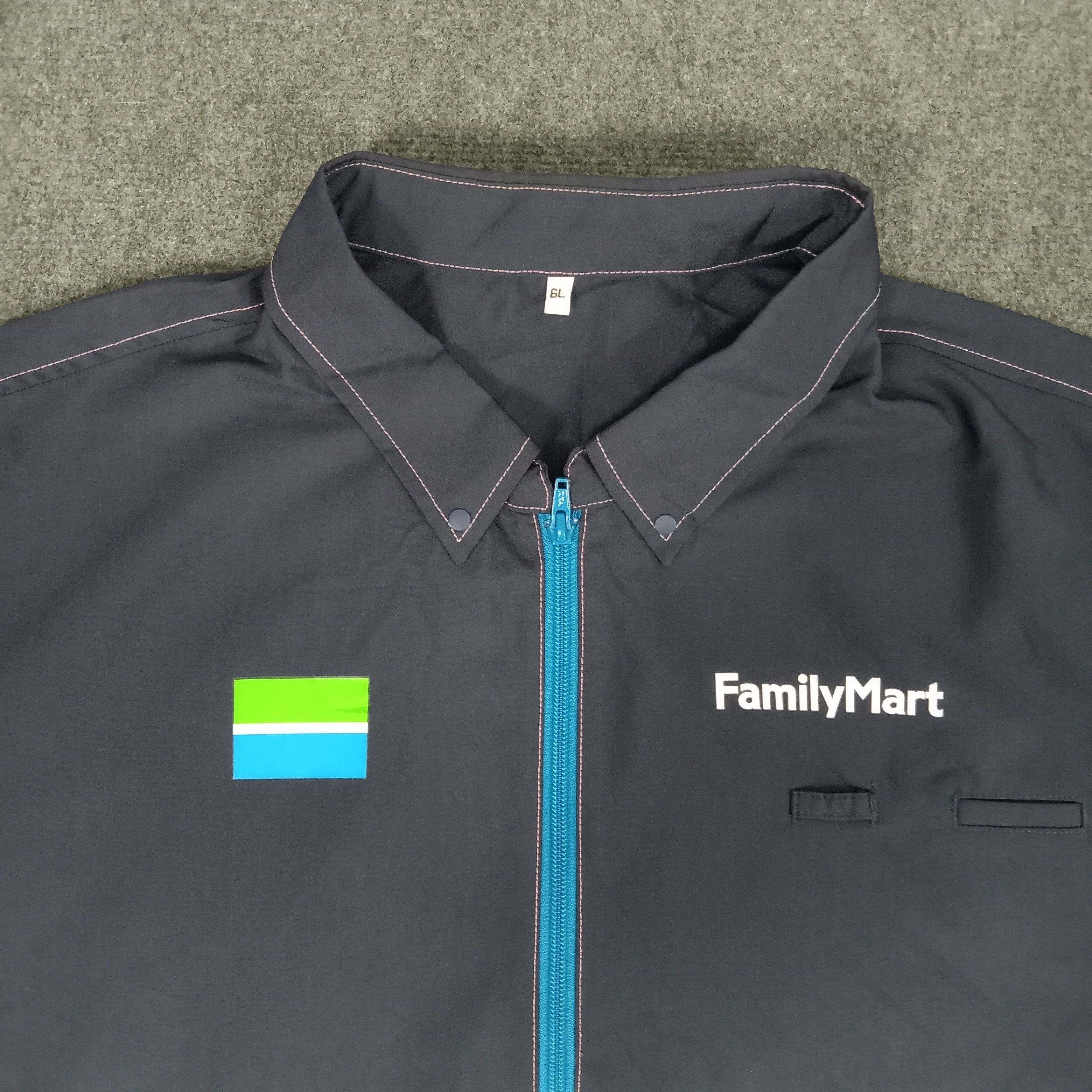 Japanese Brand × Vintage Family Mart Japanese Brand Uniform Jacket Size US XXL / EU 58 / 5 - 2 Thumbnail