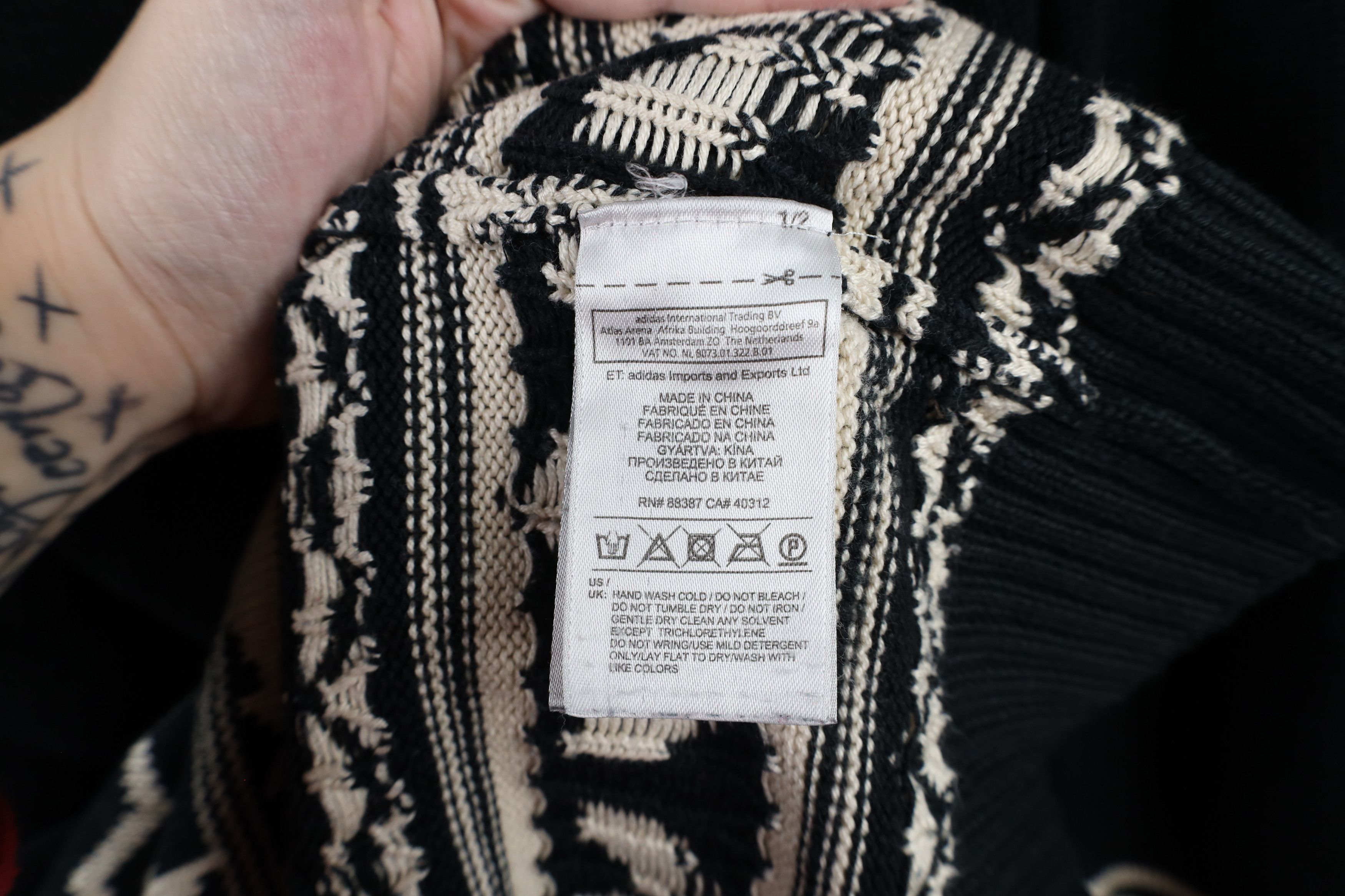 Adidas × Vintage Vintage Y2K Adidas Christmas Trefoil Knit Hoodie Sweater Size M / US 6-8 / IT 42-44 - 9 Thumbnail