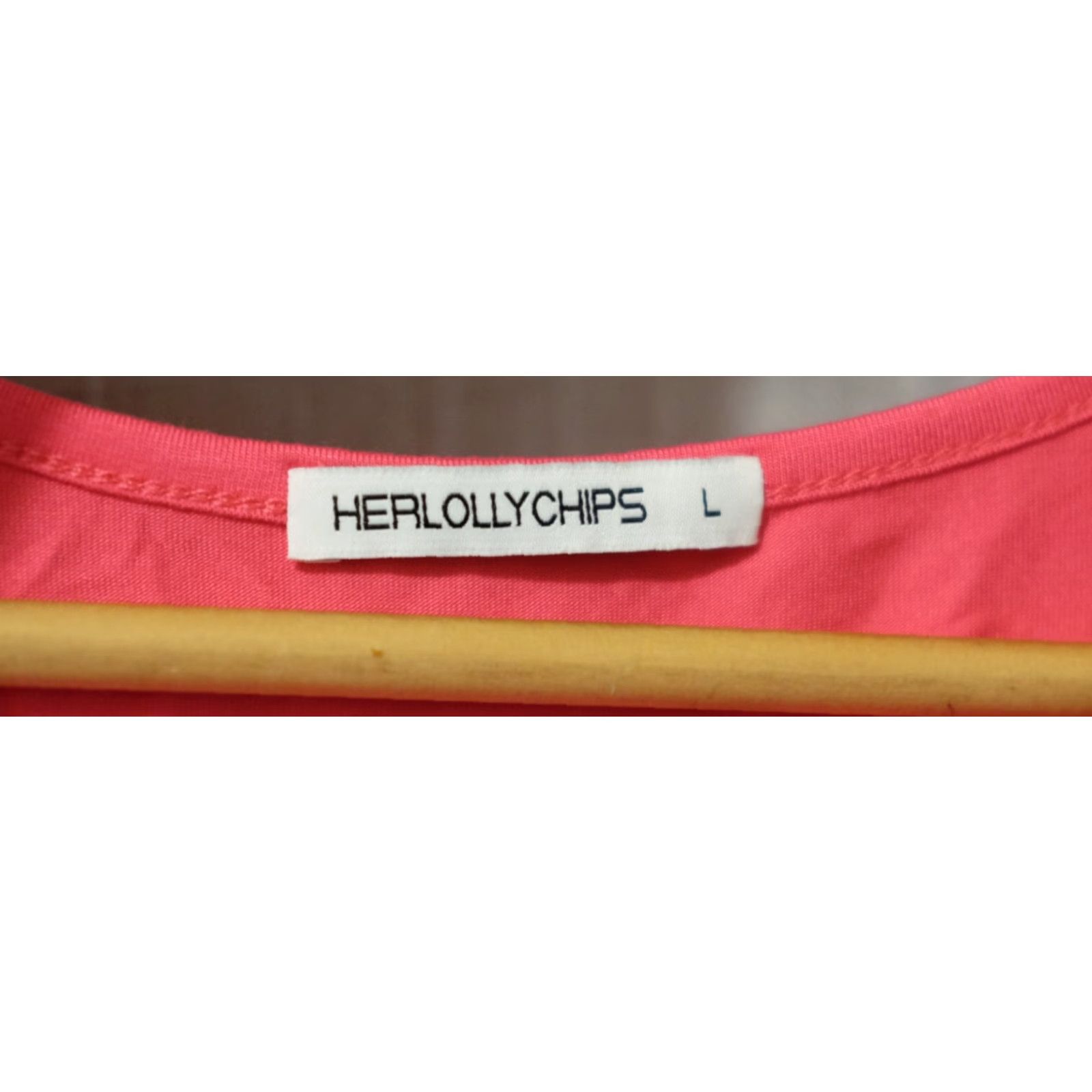 Pinko Herlollychips T-Shirt Womens L Hot Pink V-Neck Cold Shoulder Short Sleeve Nwot! Size 36" / US 14 / IT 50 - 4 Thumbnail