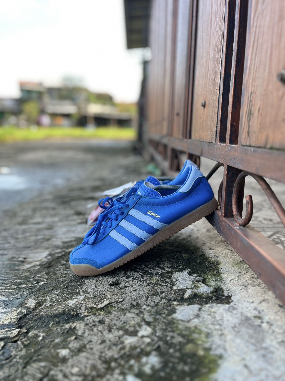 Adidas Adidas Zurich city series reissue rare deadstock Size US 12.5 / EU 45-46 - 5 Thumbnail