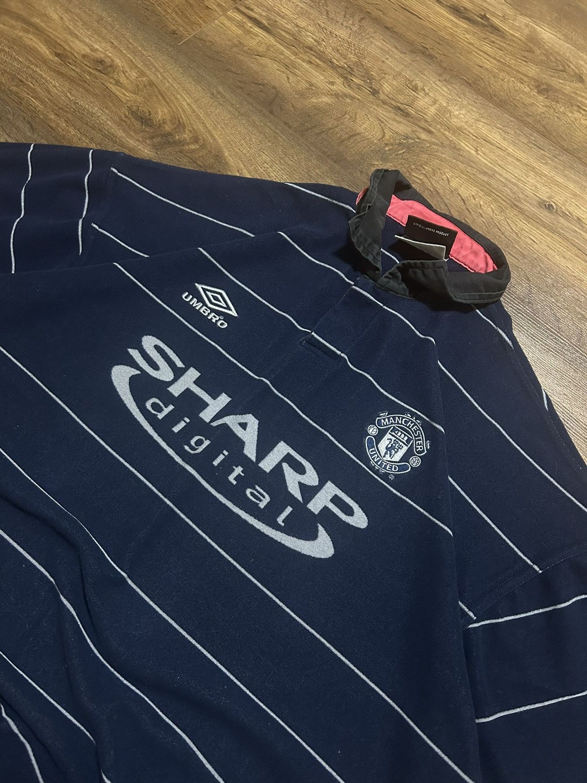 Umbro Vintage Manchester United 1999-00 Umbro Away Soccer Jersey Size US XL / EU 56 / 4 - 2 Thumbnail