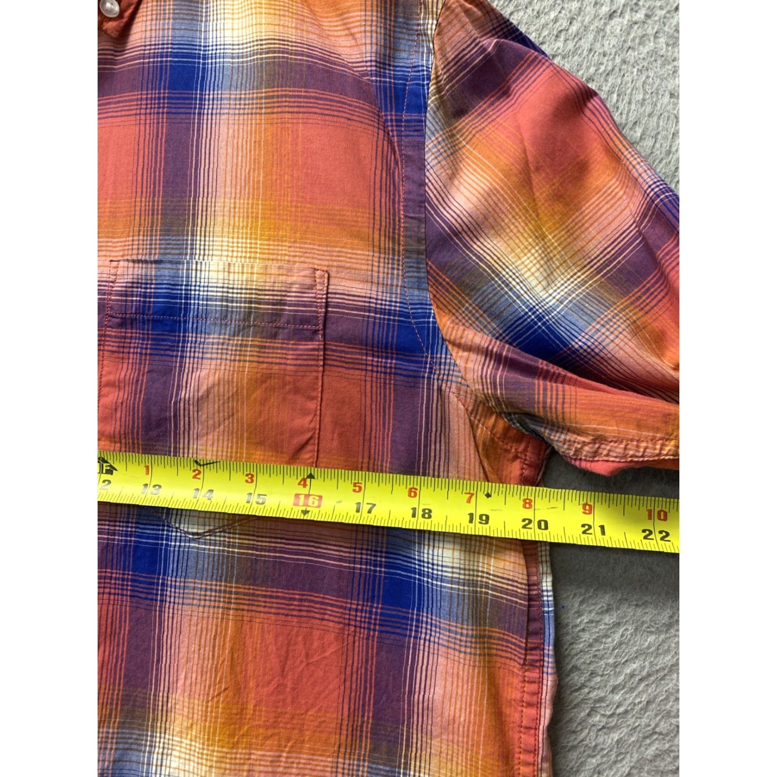 Banana Republic Banana Republic Shirt Mens M Plaid Short Sleeve Button Up / 162-25 Multicolor Cotton Woven Casual Regular Collar Button-Front Men’s Shirt Size US M / EU 48-50 / 2 - 6 Thumbnail