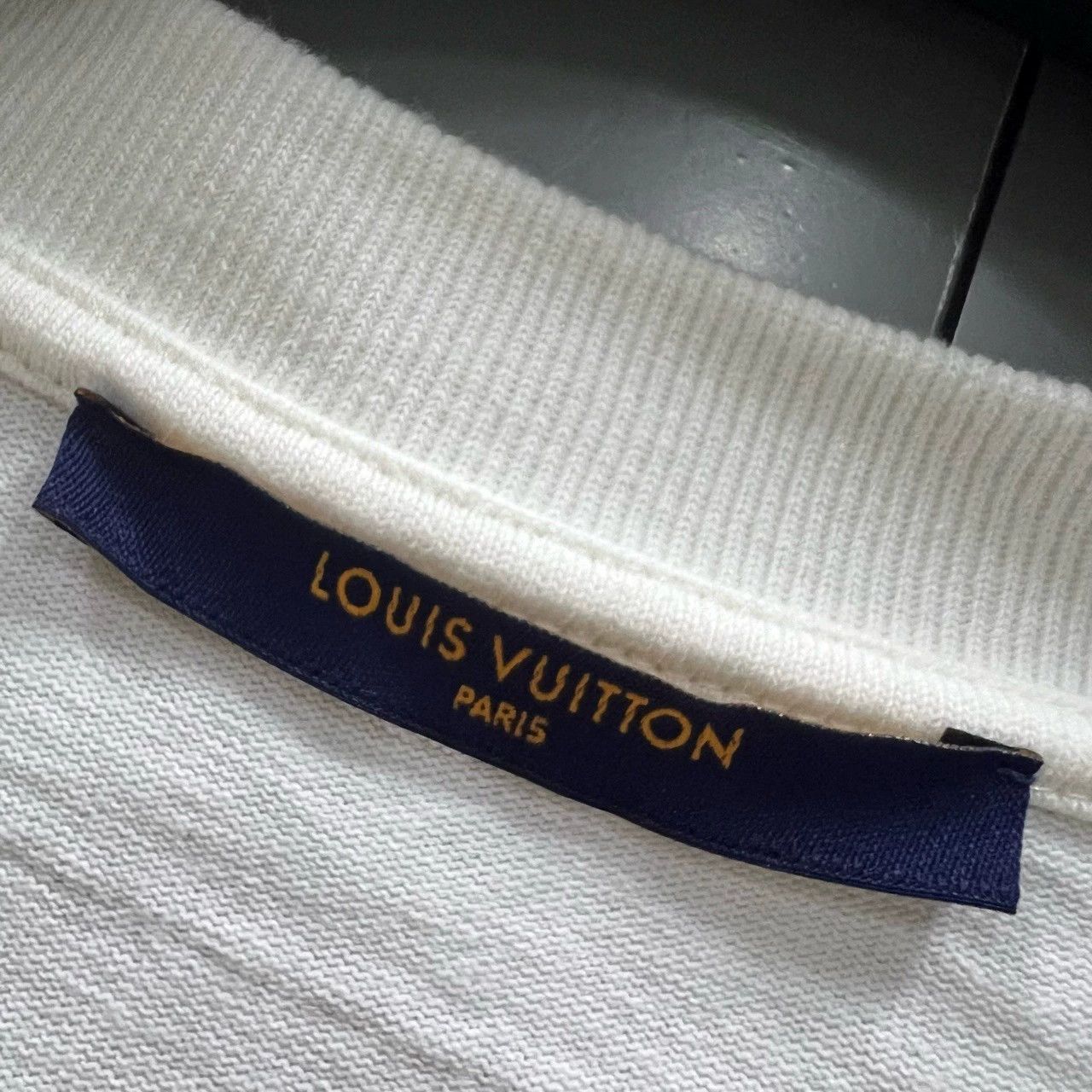 Louis Vuitton louis vuitton short sleeve embroidered tee Size US L / EU 52-54 / 3 - 6 Thumbnail