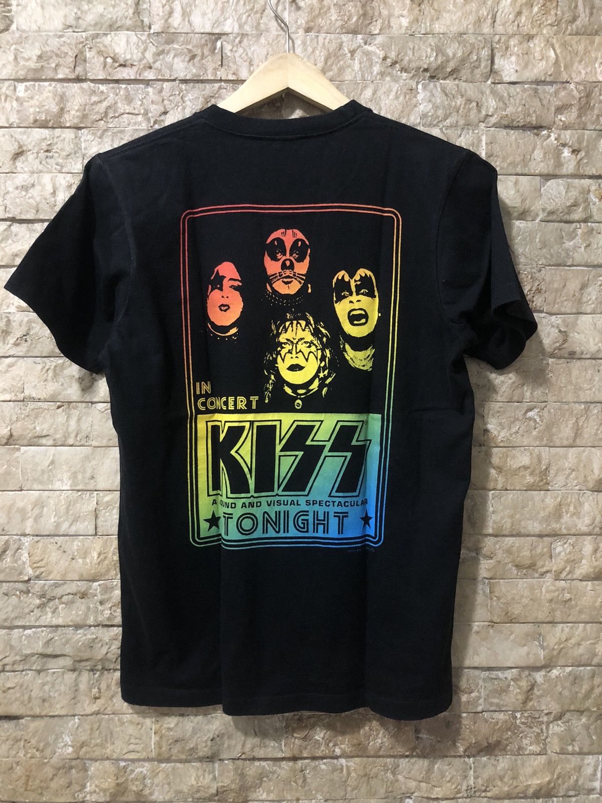 Band Tees 2011 Kiss In Concert T shirt Size US S / EU 44-46 / 1 - 2 Thumbnail