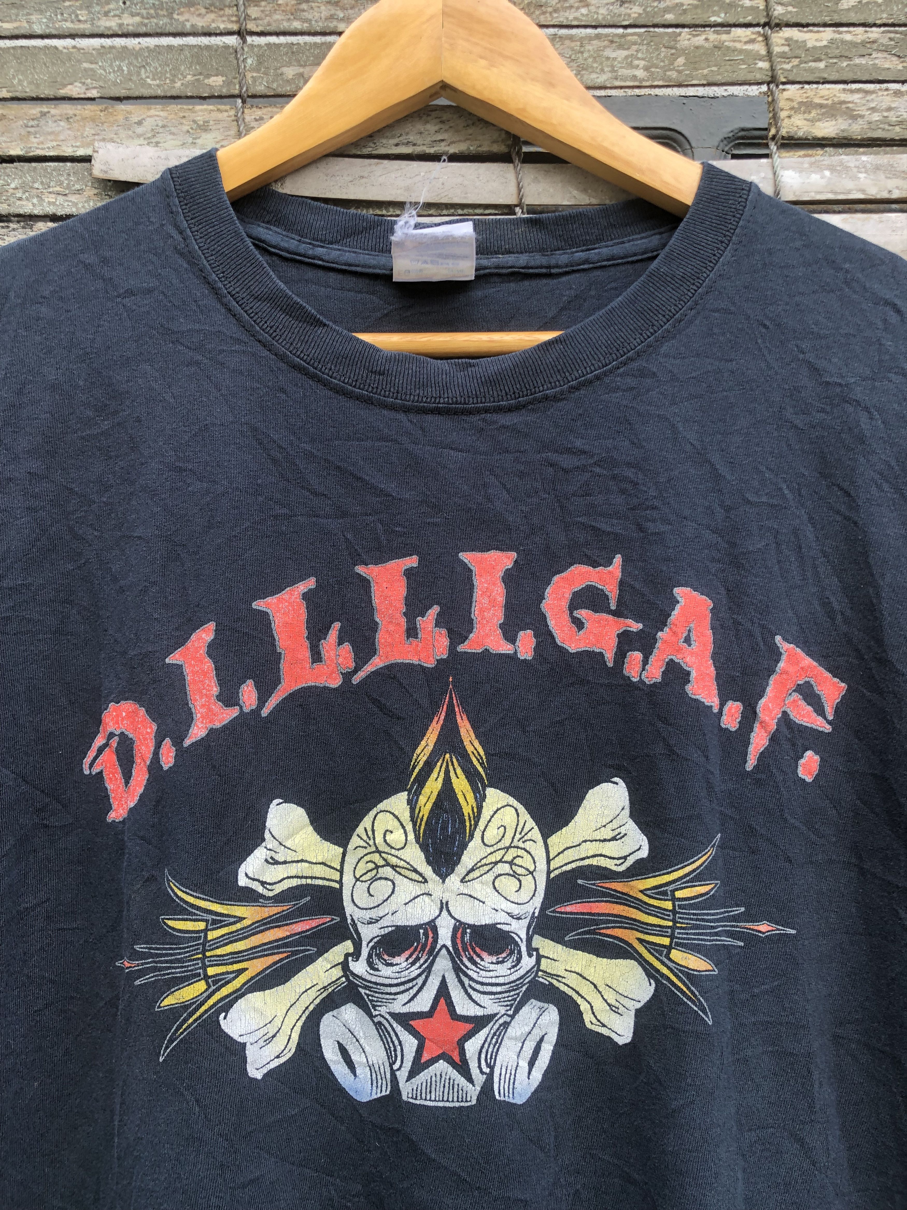 Vintage RARE Vintage TNA Shannon Moore DILLIGAF Approved Tee Size US XL / EU 56 / 4 - 2 Thumbnail