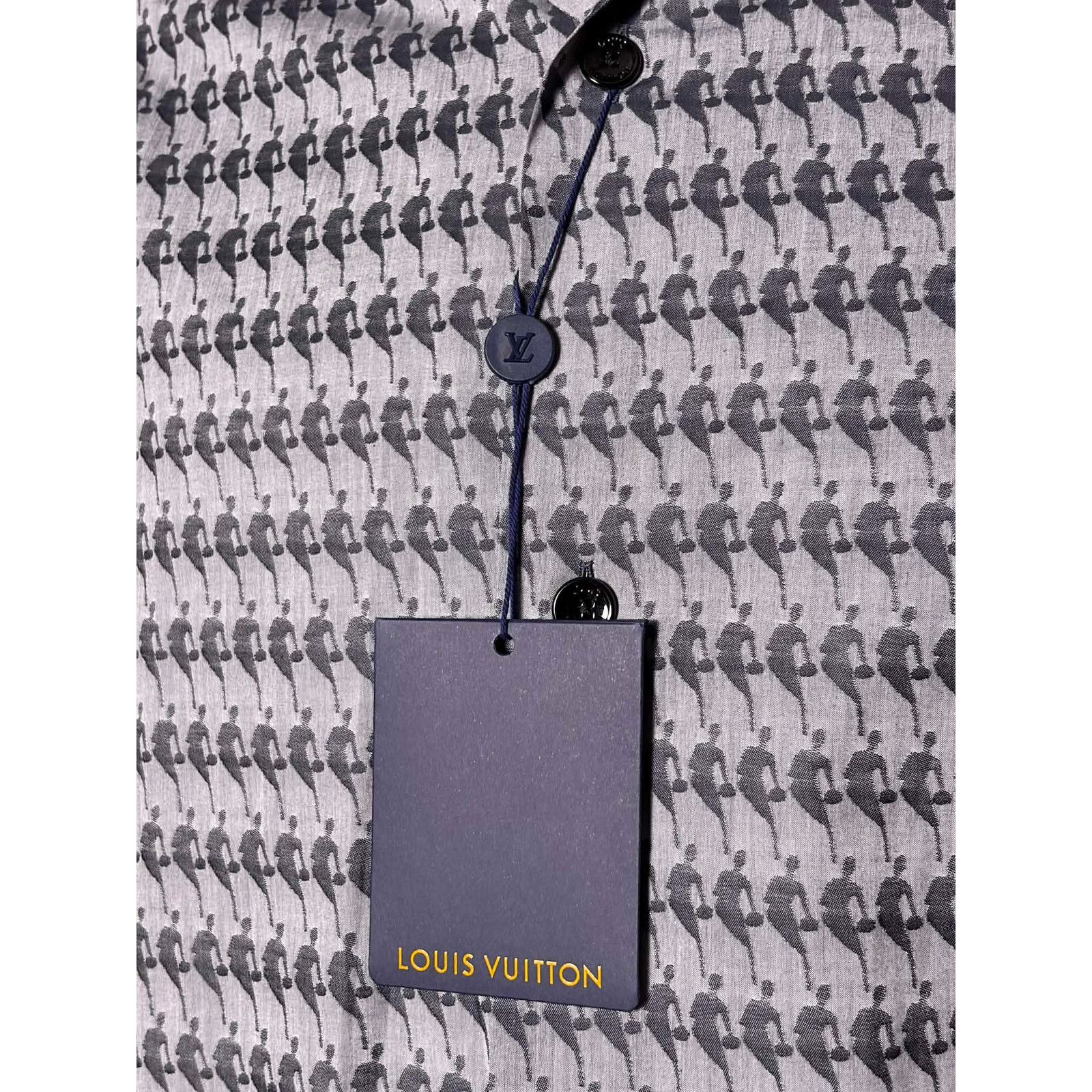 Louis Vuitton Authentic 2021 Louis Vuitton x NBA Monogram Logo Shirt Size US S / EU 44-46 / 1 - 6 Thumbnail