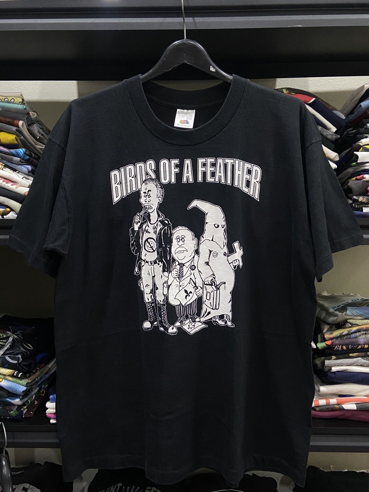 Band Tees × Vintage Rare Vintage 90s Birds Of A Feather Band Tour Tshirt Size US XL / EU 56 / 4 - 1 Thumbnail