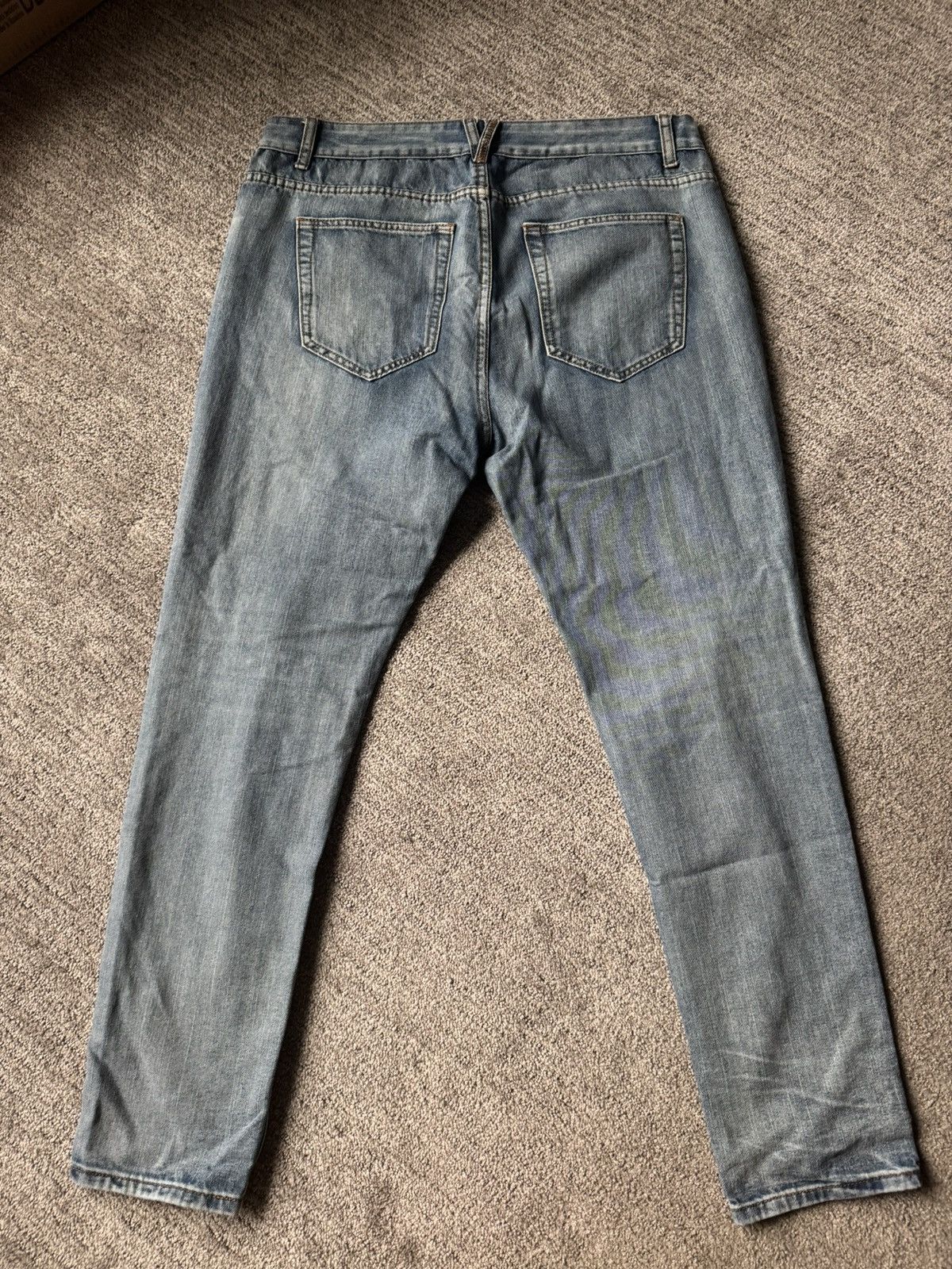 Shein TALL GUYS!! Distressed Regular Fit Tapered Leg Jeans Size US 36 / EU 52 - 4 Thumbnail