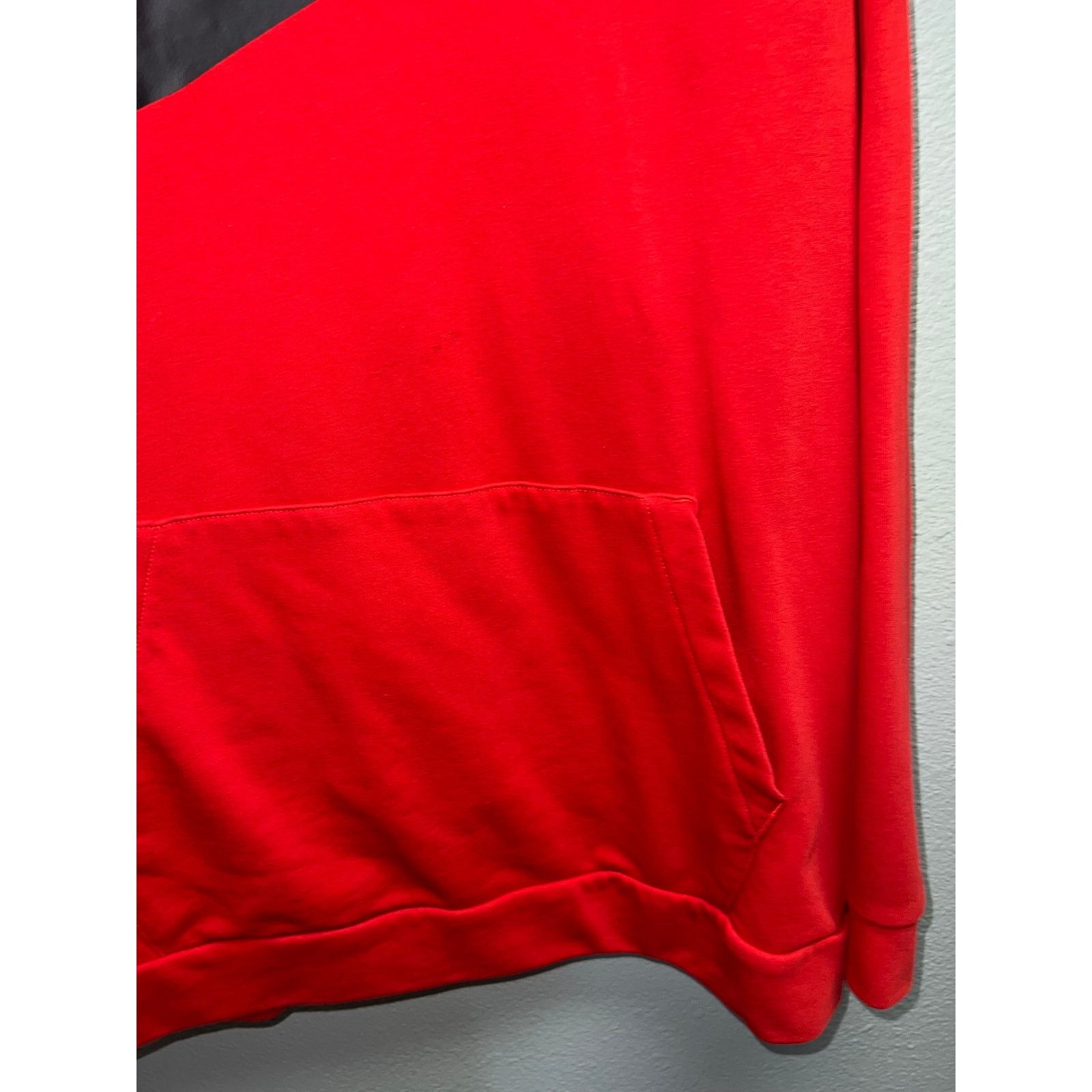 Vintage Nike Dri Fit Training Hoodie Pullover Red Dri-Fit Mens XL Size US XL / EU 56 / 4 - 3 Thumbnail