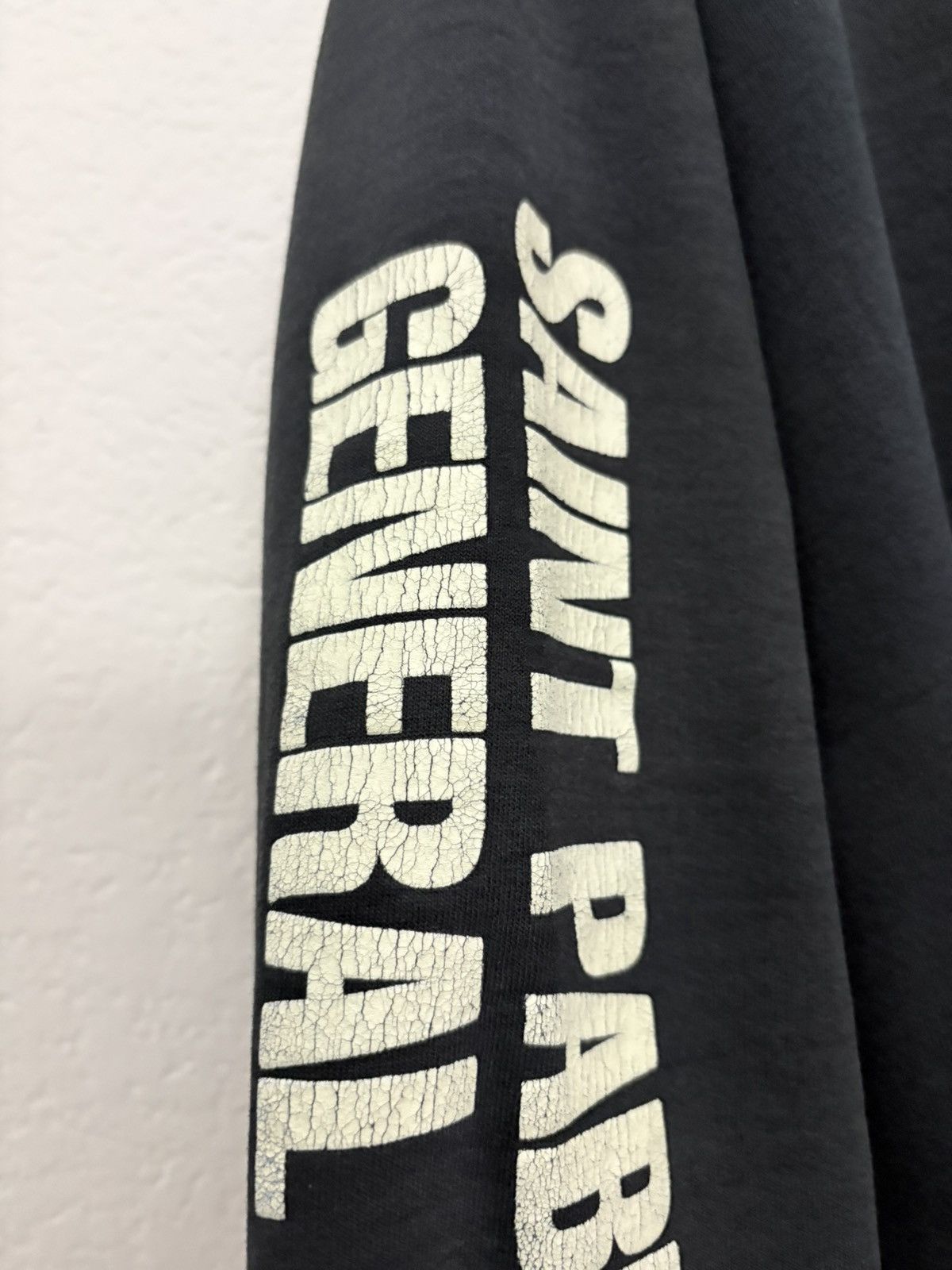 Kanye West Kanye West Saint Pablo Wolves 2016 Vintage Faded Hoodie Size US XL / EU 56 / 4 - 3 Thumbnail