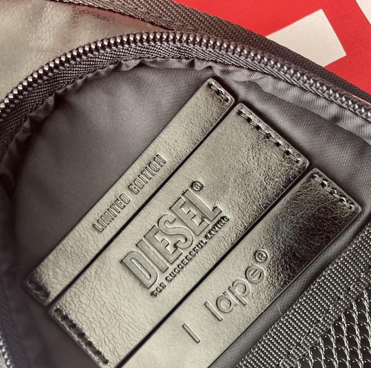 Diesel Diesel x Hape 1dr Pod leather blend crossbag Size 36 - 4 Thumbnail