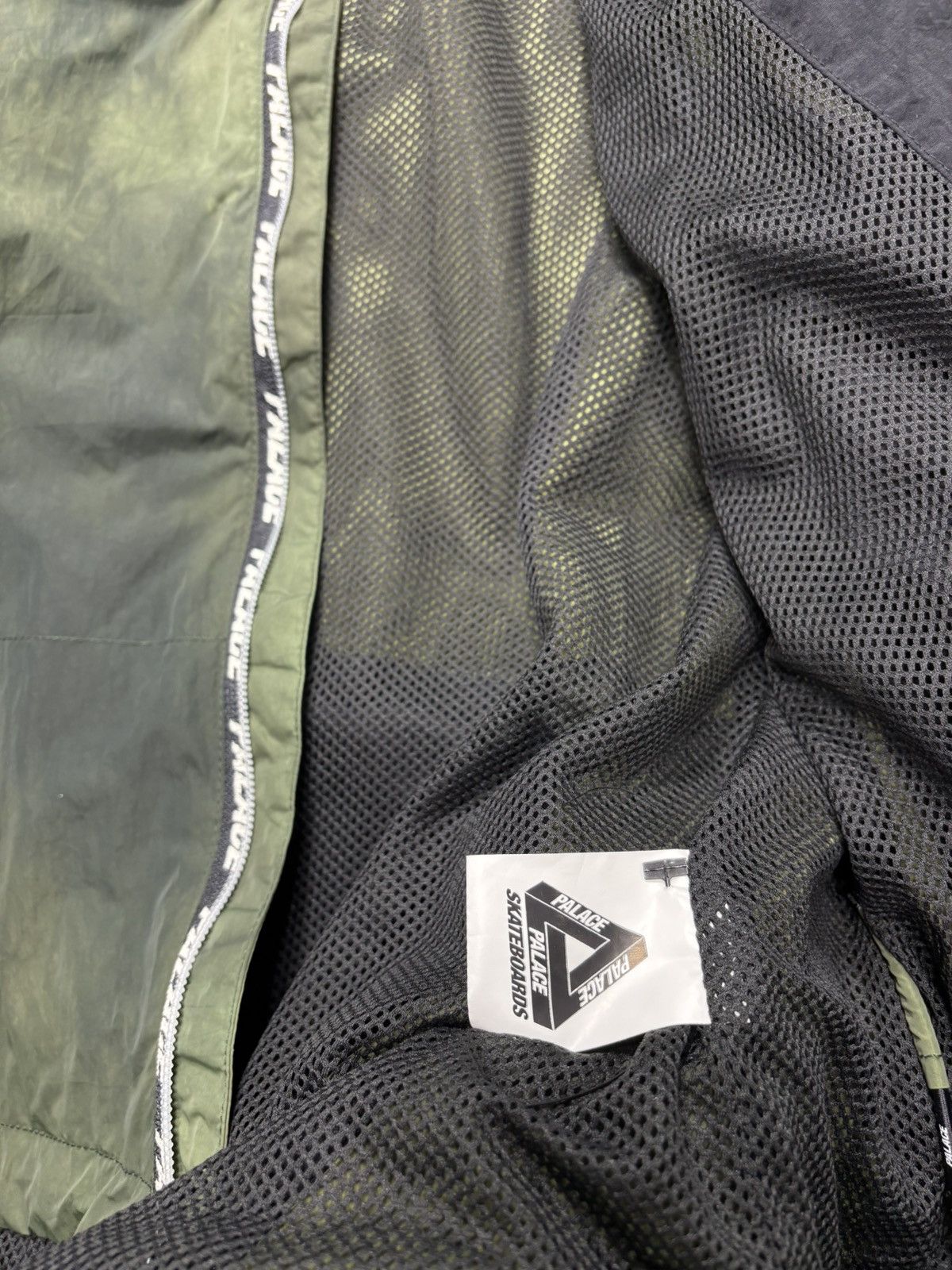 Palace Sealer Shell Top