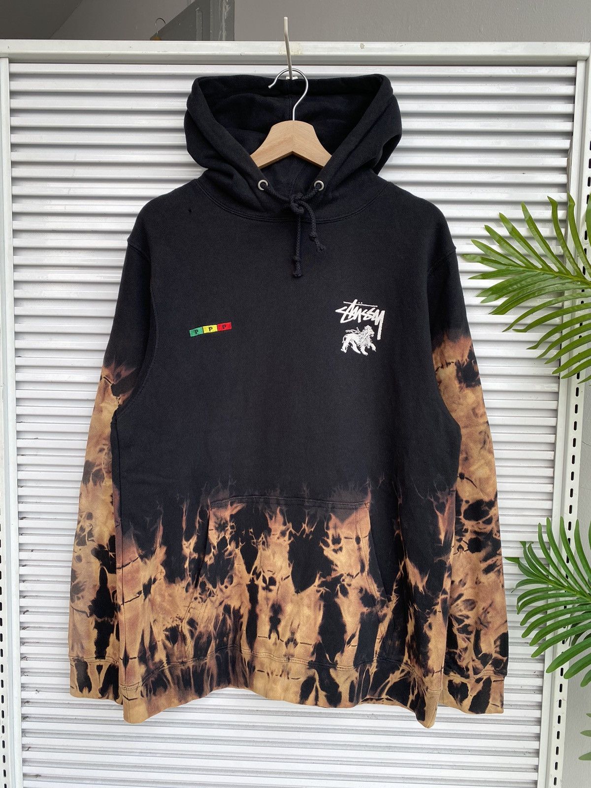 Stussy × Vintage XX Stussy Lion Rasta Flamed Hoodies / Travis Scott Size US L / EU 52-54 / 3 - 1 Thumbnail