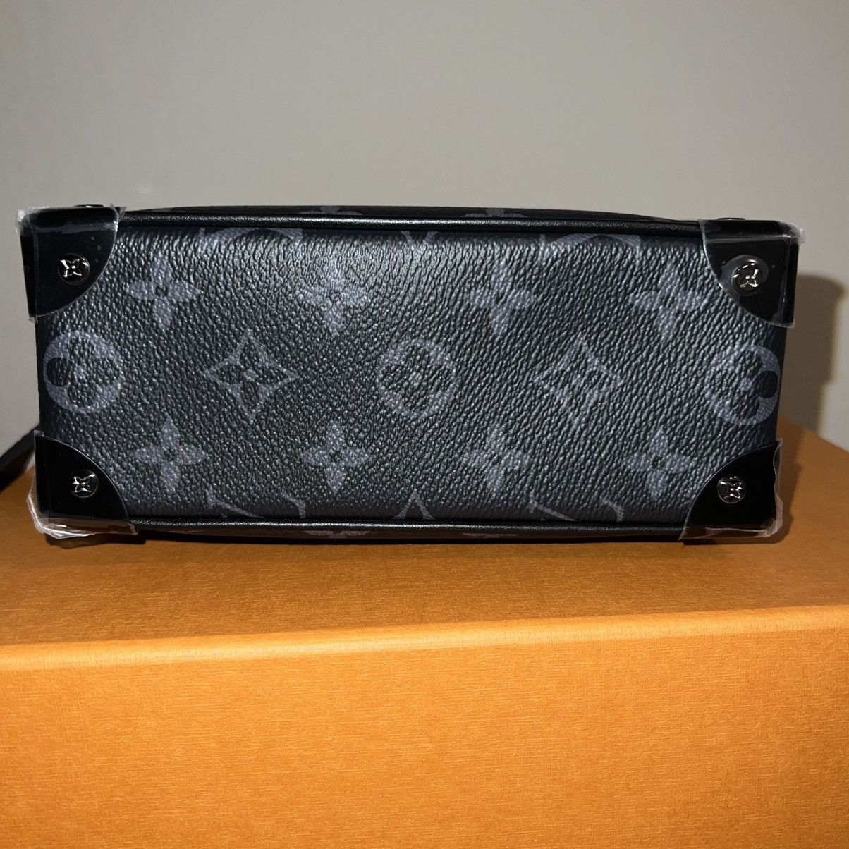 Louis Vuitton Louis Vuitton Soft Trunk Mini Black Canvas Monogram Eclipse Size ONE SIZE - 10 Thumbnail