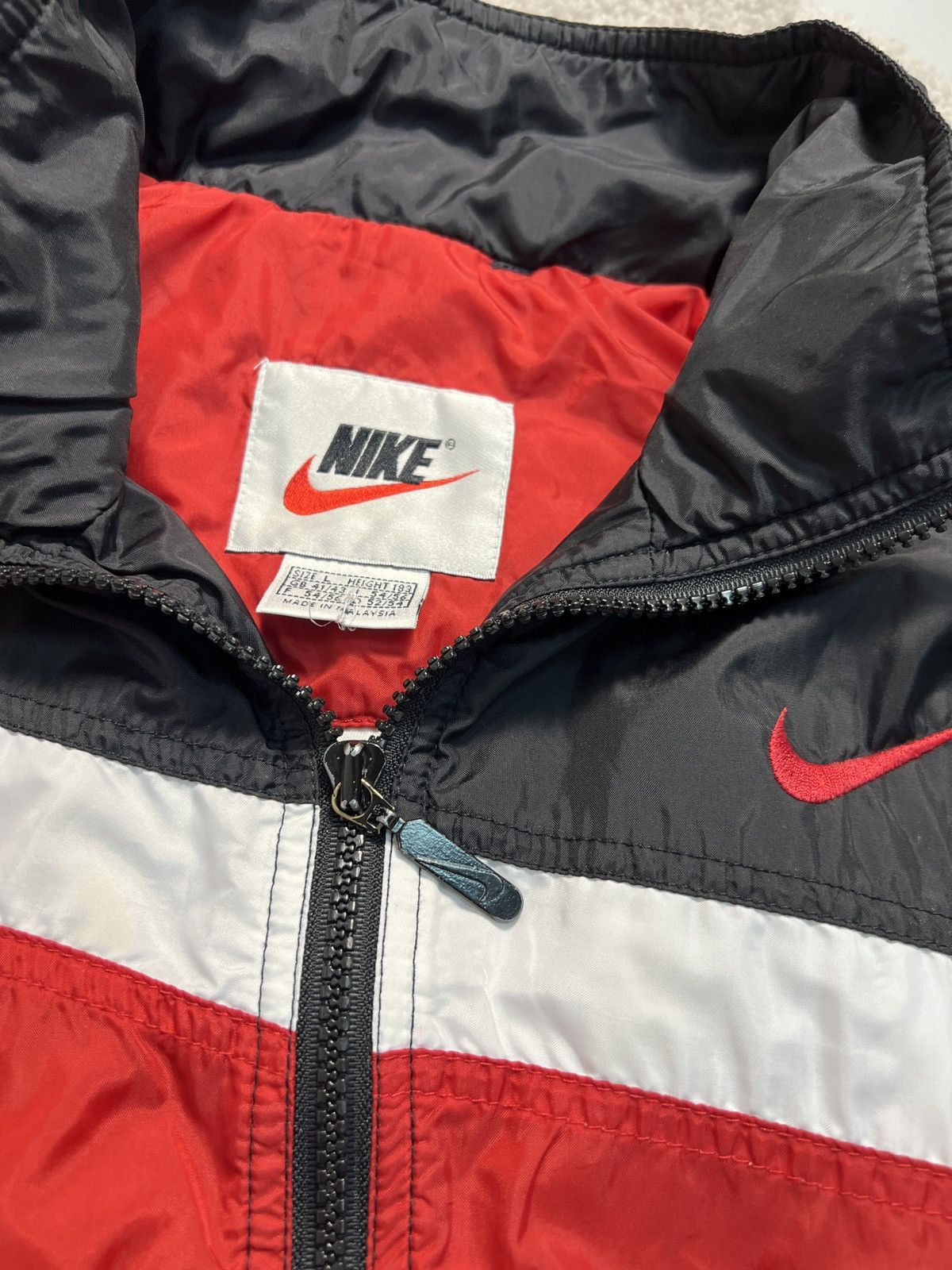 Nike × Vintage 90’s NIKE RARE BIG BACK SWOOSH LOGO Y2K TRACK JACKET Size US L / EU 52-54 / 3 - 9 Thumbnail