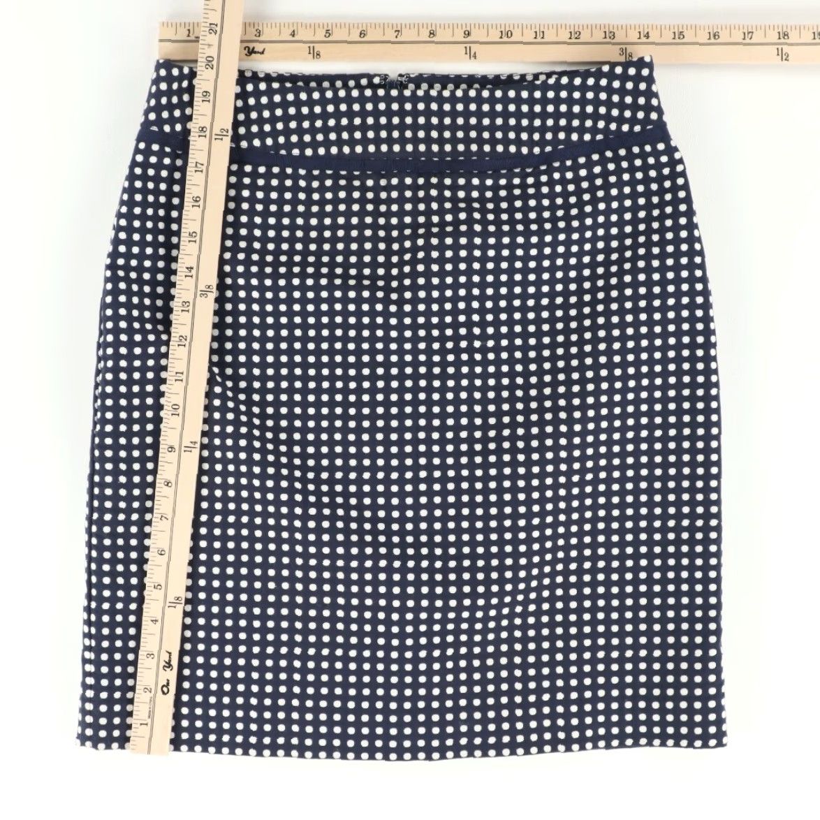 Vineyard Vines Vineyard Vines Skirt 2 Navy Blue Patterned 20" Cotton Knit Women's Regular Casual Pull Zip Waist 28 Inseam 0in Shirt? Size 26" / US 2 / IT 38 - 3 Thumbnail
