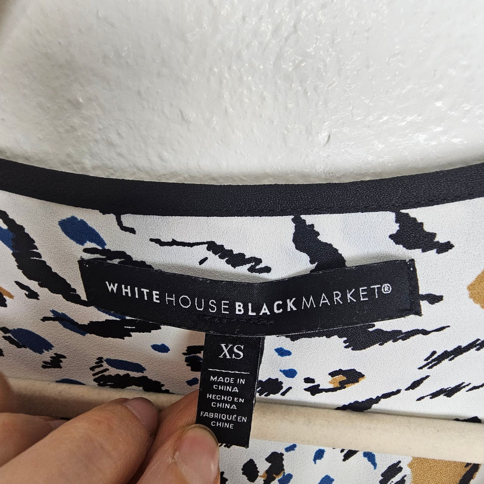 White House Black Market White House Black Market Women Animal Print Top XS Mob Wife Size XS / US 0-2 / IT 36-38 - 6 Thumbnail