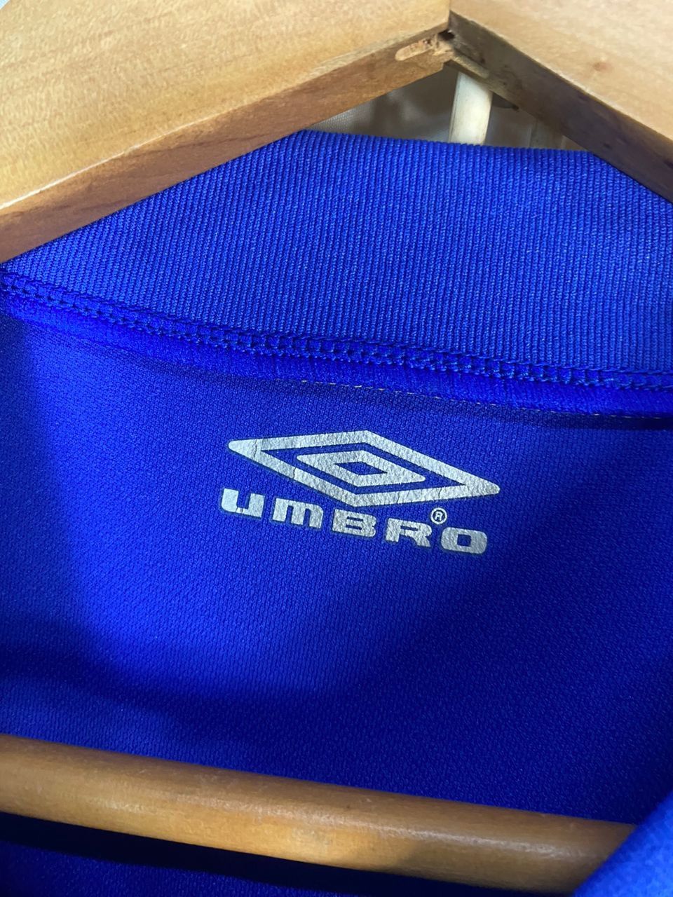 Descente × Umbro Umbro Japan soccer jersey shirt Size US M / EU 48-50 / 2 - 6 Thumbnail