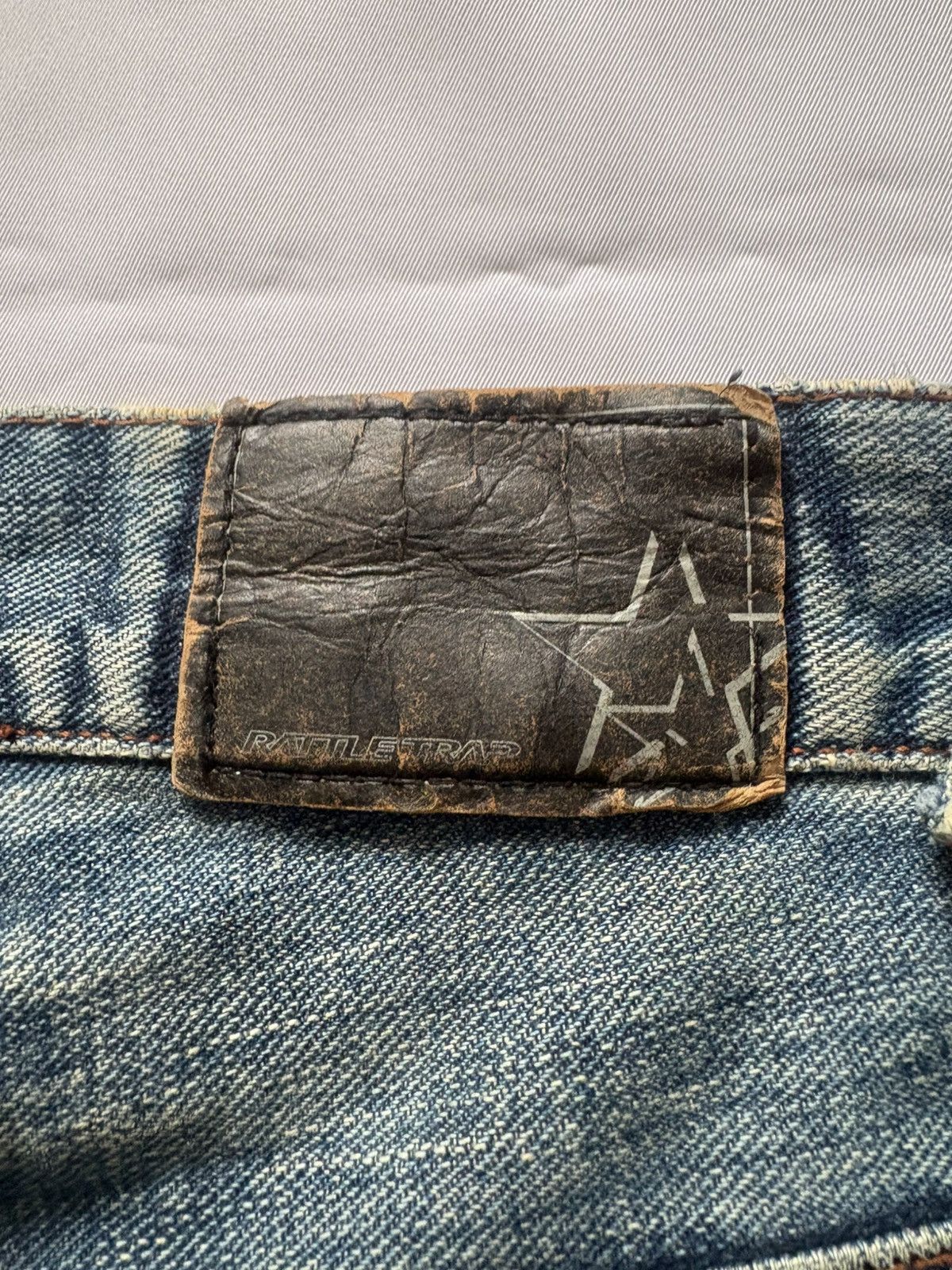 If Six Was Nine RATTLE TRAP DISTRESSED FADED JEANS Size US 31 - 9 Thumbnail