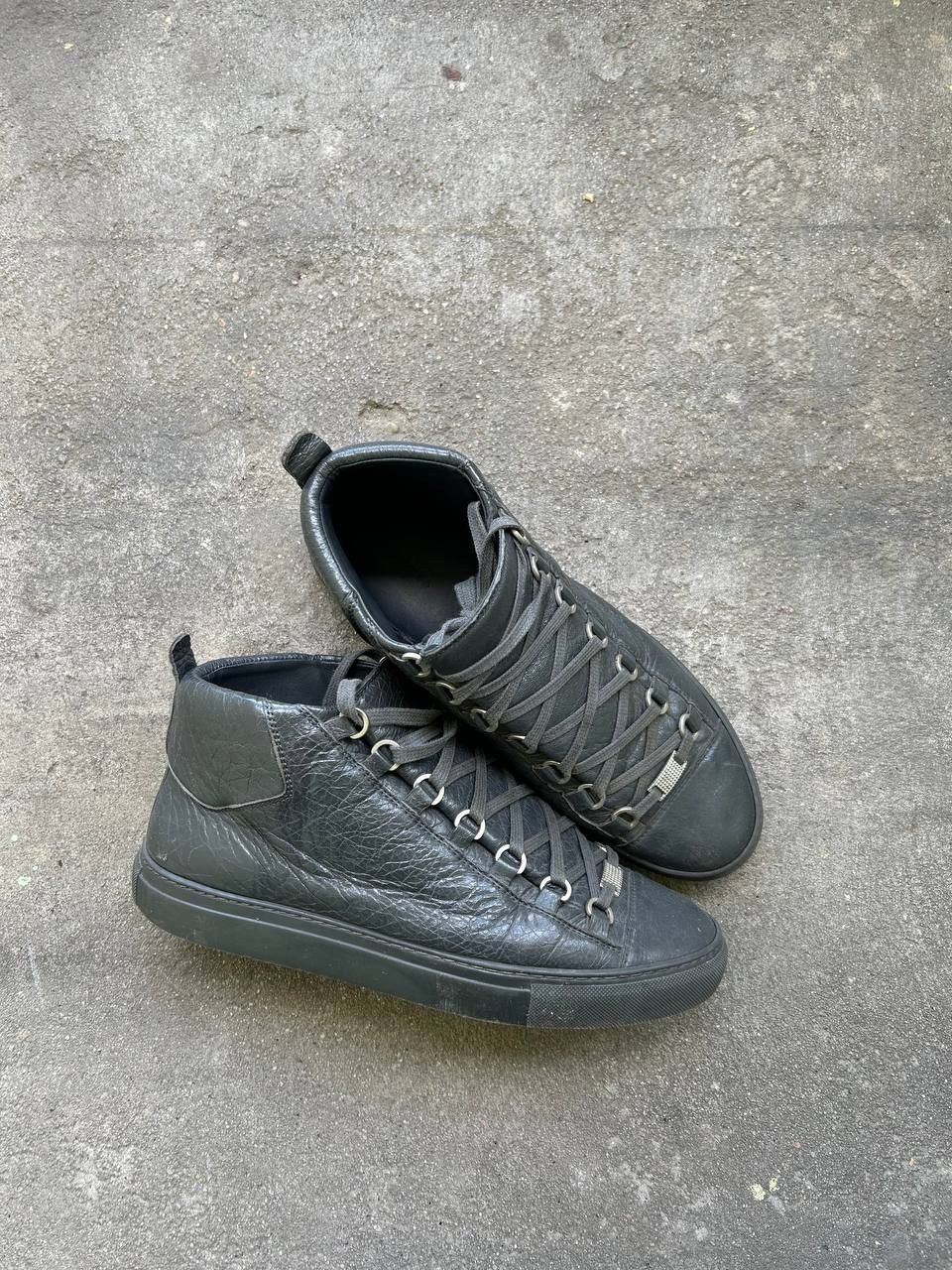Balenciaga Balenciaga Arena Cracked leather Size US 9 / EU 42 - 1 Thumbnail