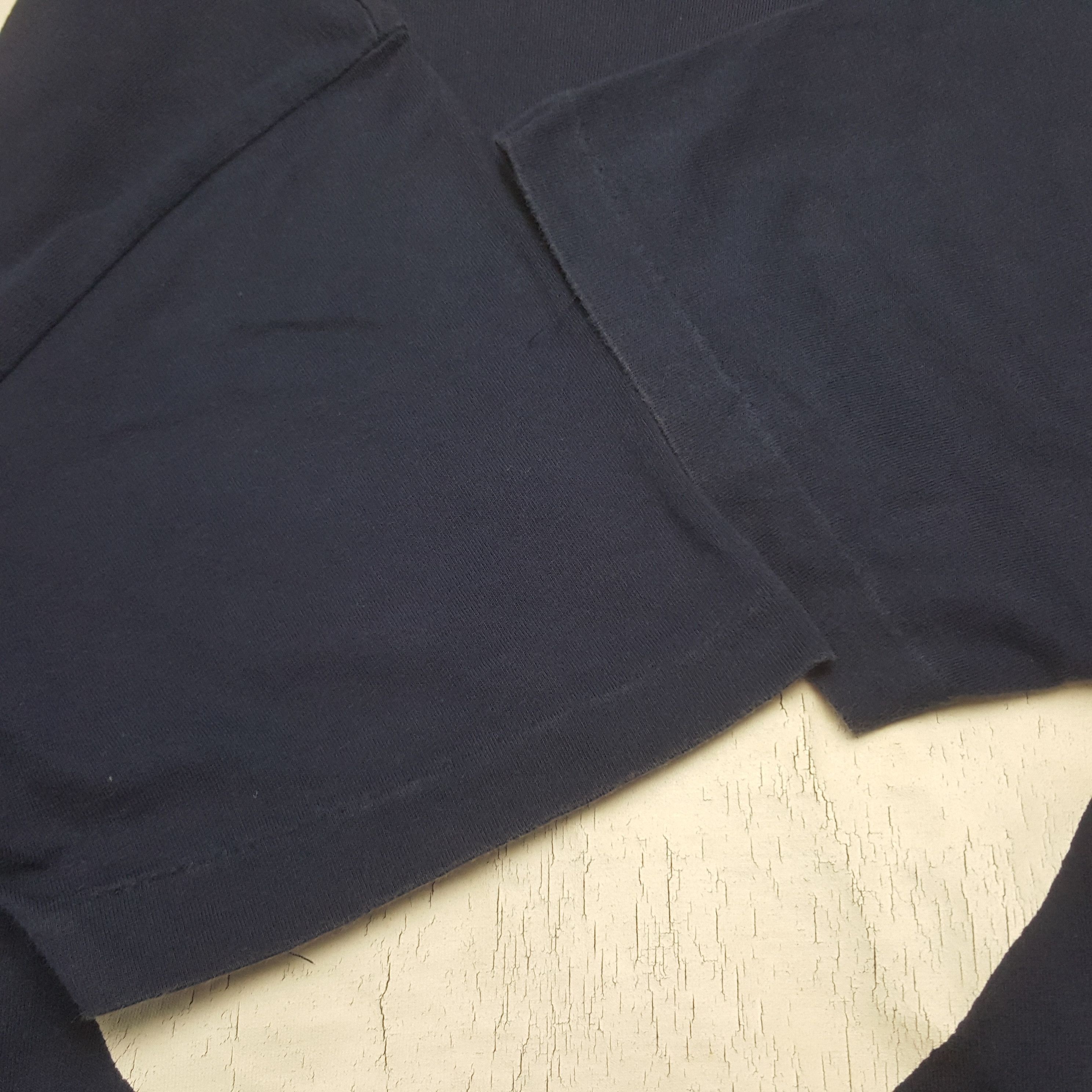 Comme des Garcons PLAY Vintage Play Comme des Garcons Big Logo Tshirt Size US S / EU 44-46 / 1 - 5 Thumbnail