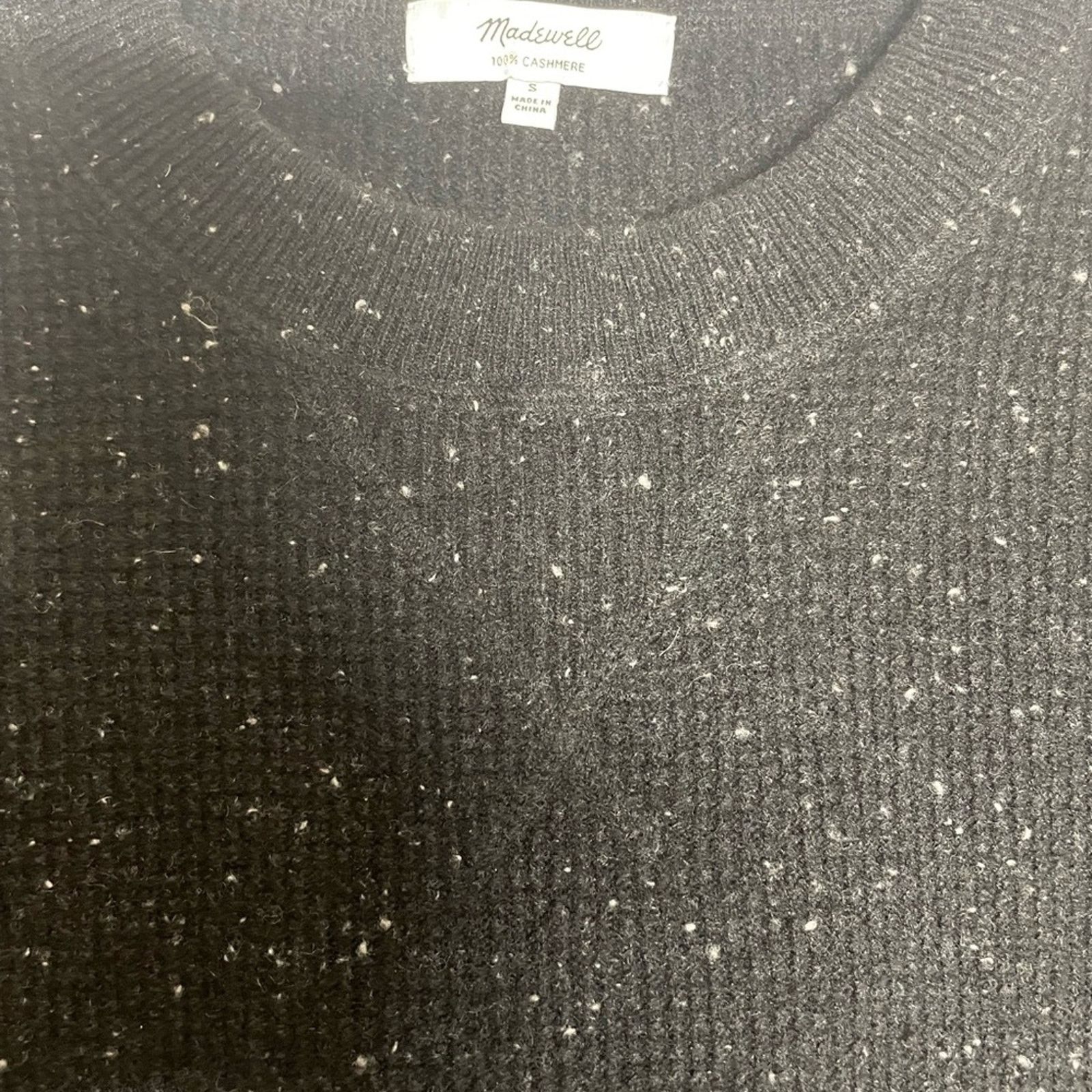 Madewell NWOT Madewell Cashmere Dark Knit V-Neck Sweater Size US M / EU 48-50 / 2 - 2 Thumbnail
