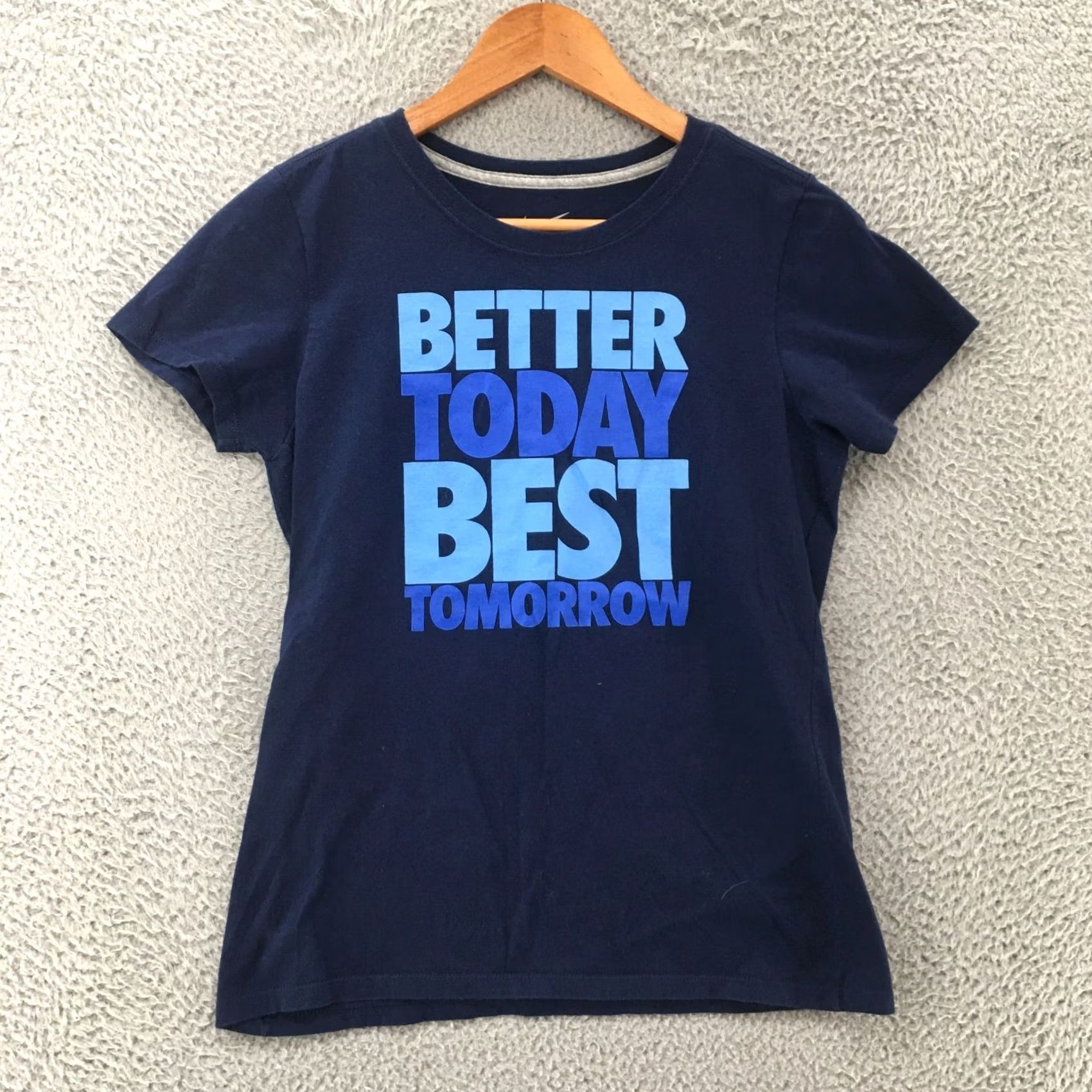 Nike Nike Better Today Best Tomorrow Graphic T-Shirt Womens M Blue Slim Short Sleeve Size M / US 6-8 / IT 42-44 - 2 Thumbnail