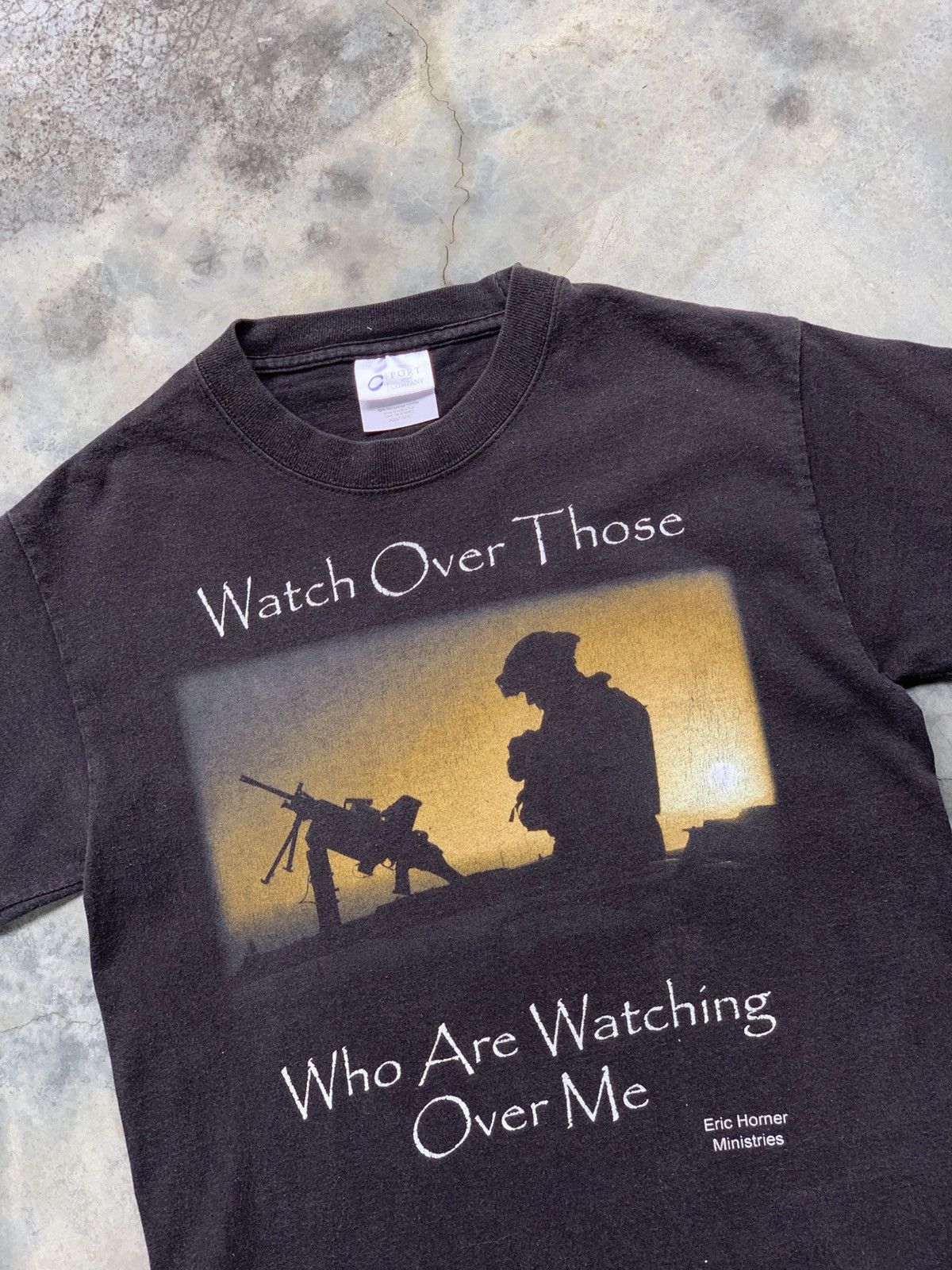 Vintage Y2k Watch Over Those Eric Horner Minister Photo Tee Tshirt Size US S / EU 44-46 / 1 - 4 Thumbnail