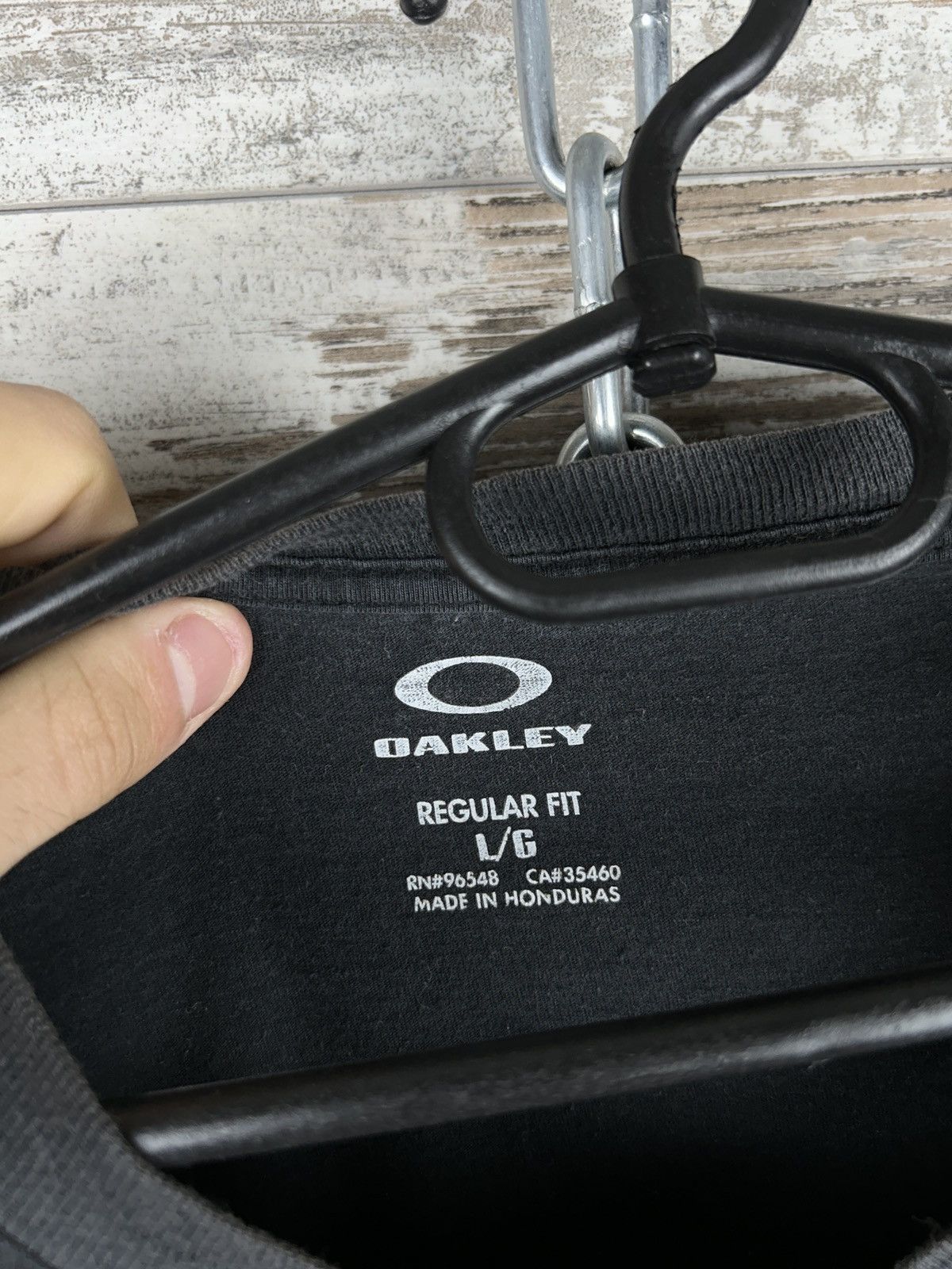 Japanese Brand × Oakley × Vintage Mens Vintage Oakley T-shirt streetwear y2k Japanese tee Size US L / EU 52-54 / 3 - 6 Thumbnail