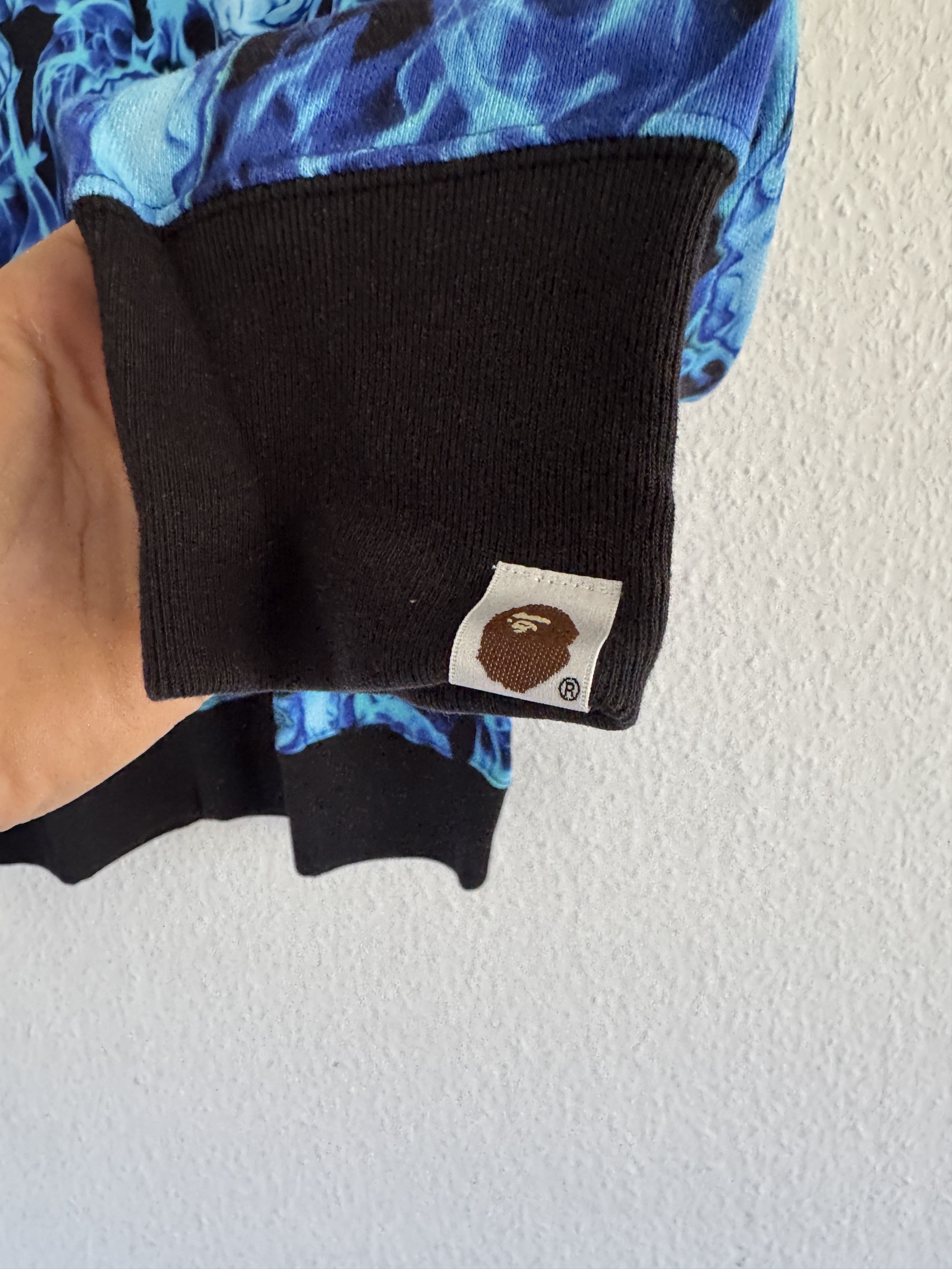 Bape Flame Allover Print Crewneck Size US M / EU 48-50 / 2 - 5 Thumbnail
