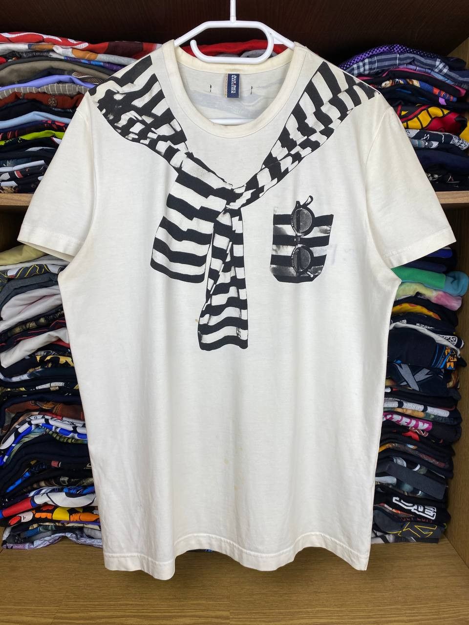 image of Avant Garde x Jean Paul Gaultier Vintage Jeans Paul Gaultier Pocket Graphic Tee in White (Size XL)
