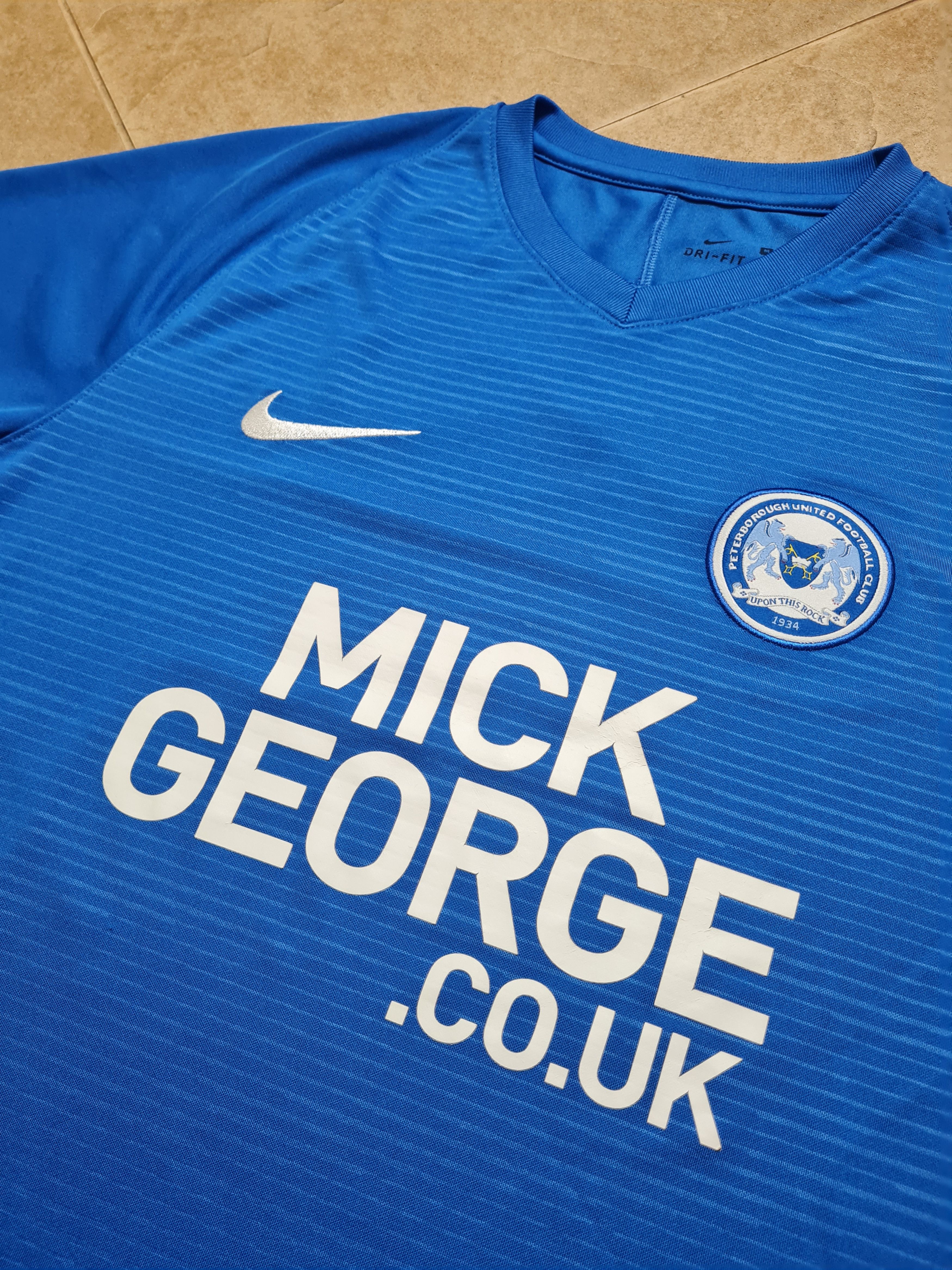 Nike Nike Football Shirt 2016/2017 Peterborough United, Home Size US M / EU 48-50 / 2 - 17 Thumbnail