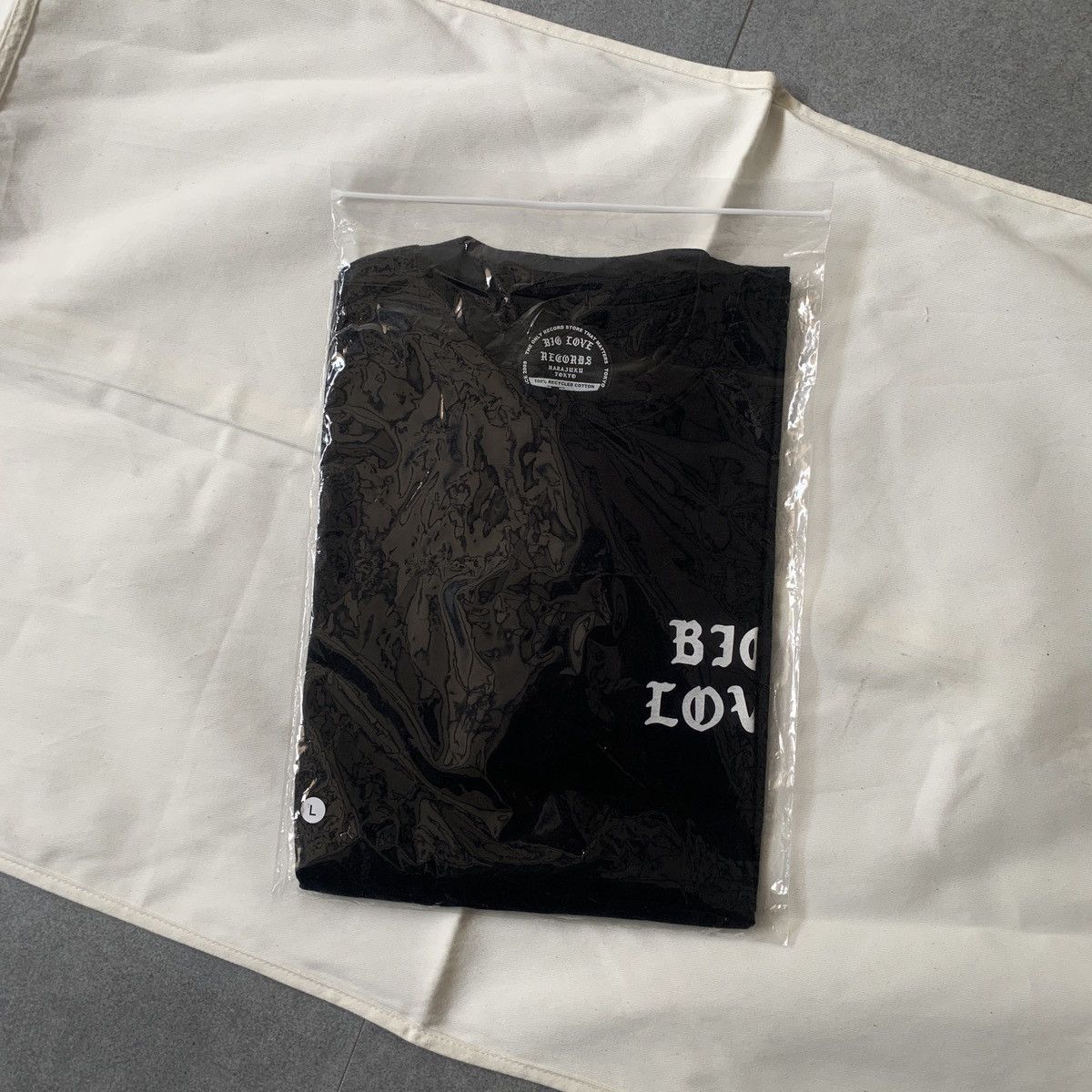 Japanese Brand Big love records harajuku tokyo tee Size US L / EU 52-54 / 3 - 7 Thumbnail
