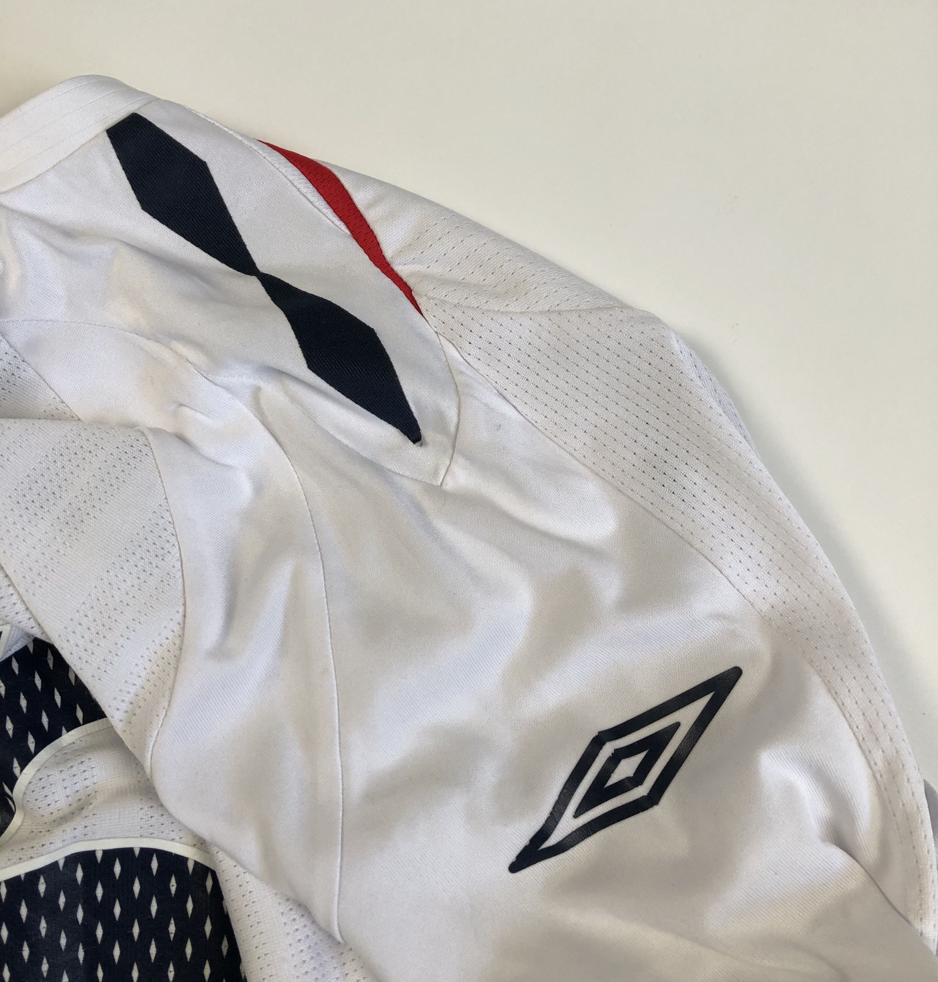 Umbro Umbro England 2007-2009 Home Jersey #6 Terry Size US L / EU 52-54 / 3 - 7 Thumbnail