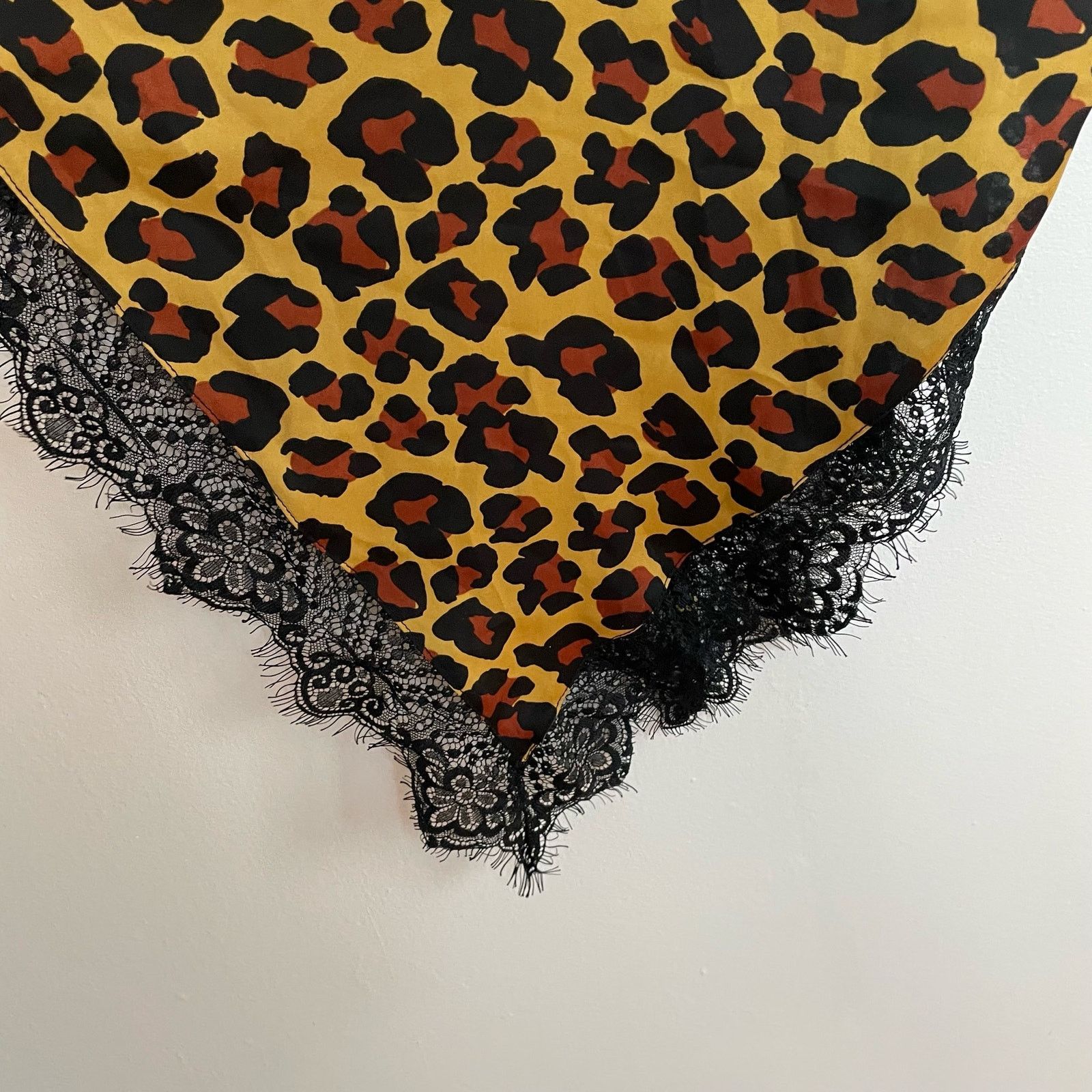 Urban Outfitters Out From Under Slip Dress XS Leopard Cheetah Satin Lace Size XS / US 0-2 / IT 36-38 - 3 Thumbnail