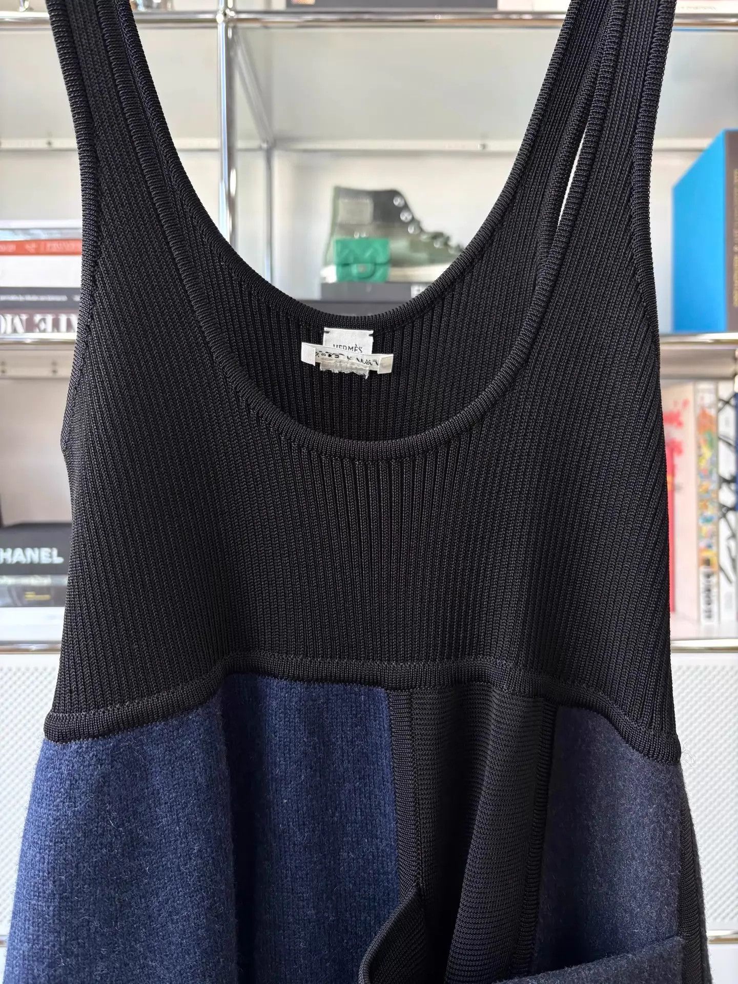 Hermes Hermes Blue-Black U-Neck 100% Cashmere Knit Dress FR36 Size XS / US 0-2 / IT 36-38 - 2 Thumbnail