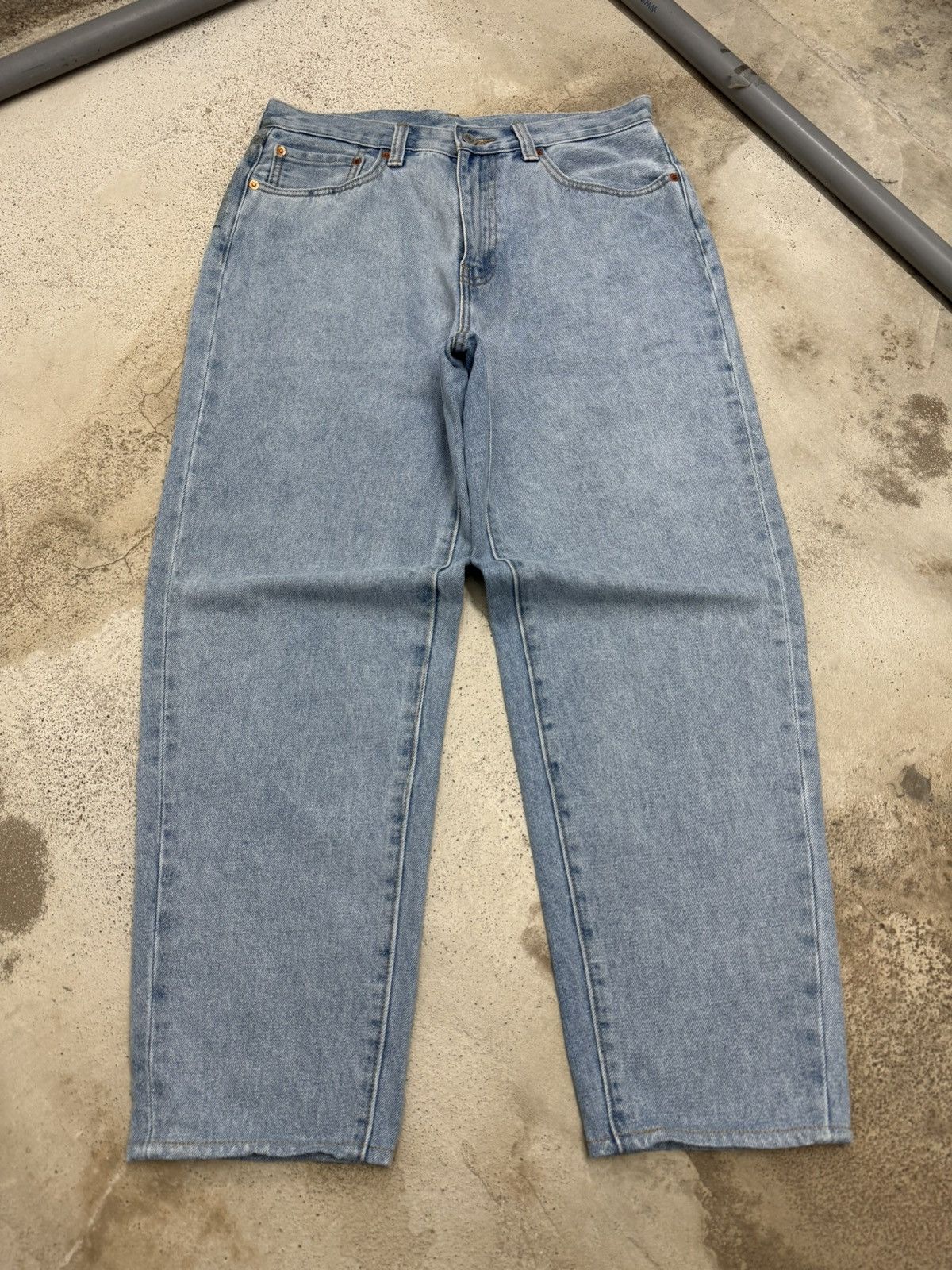 Levi's Levis 562 Lighwash Wide Tapered Denim Pants Size US 32 / EU 48 - 1 Thumbnail