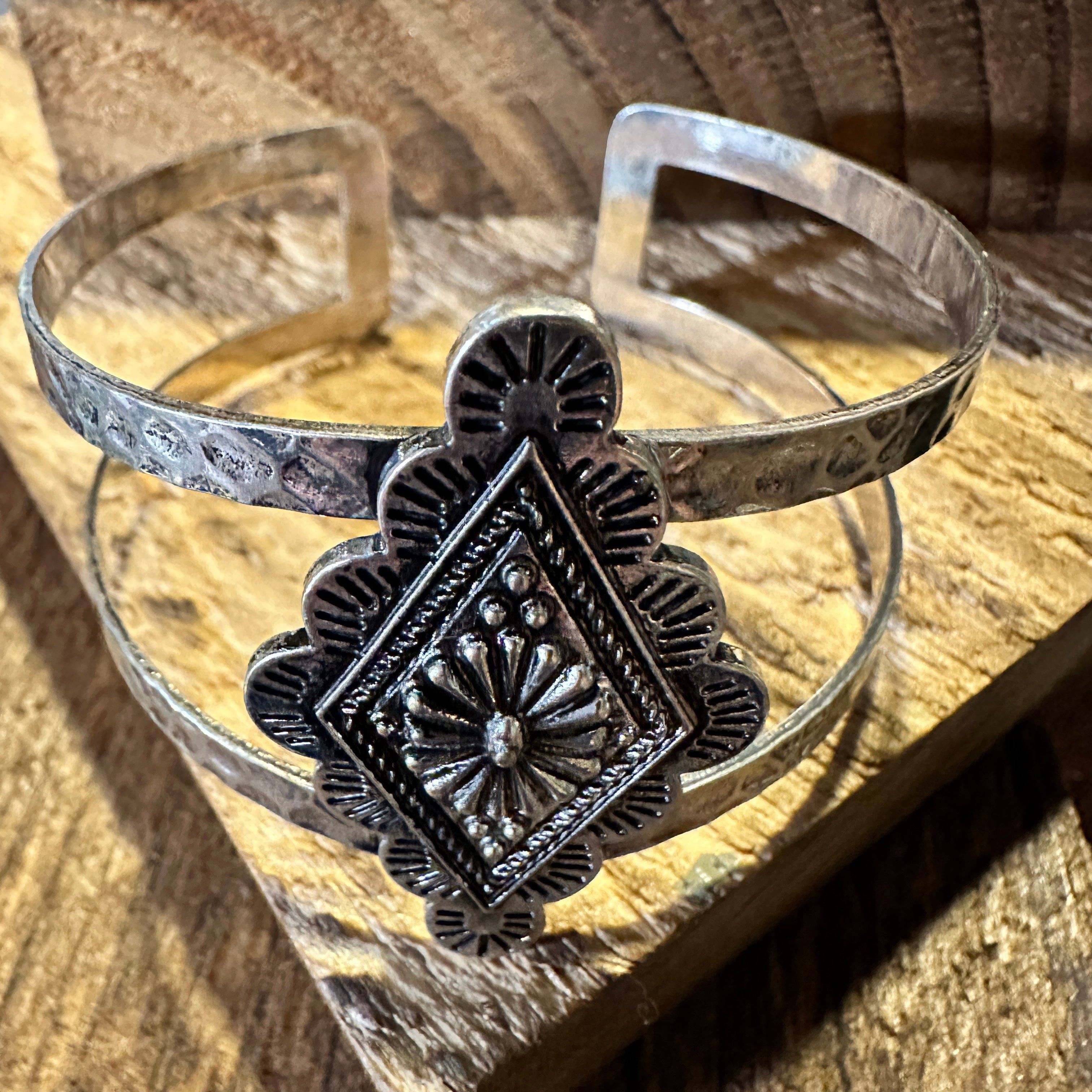 Other Boho Vintage Chic Southwestern Concho Open Cuff Bracelet, Gi Size ONE SIZE - 3 Thumbnail