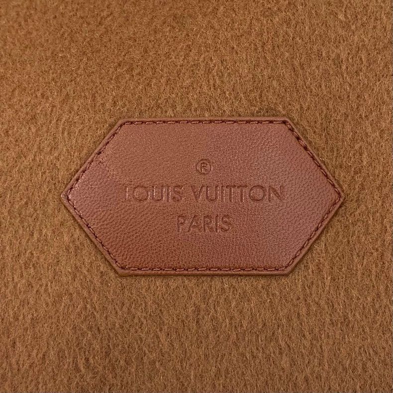 Louis Vuitton Louis Vuitton Brown interior logo, full print, hooded belt Size XXS / US 00 / IT 34 - 5 Thumbnail