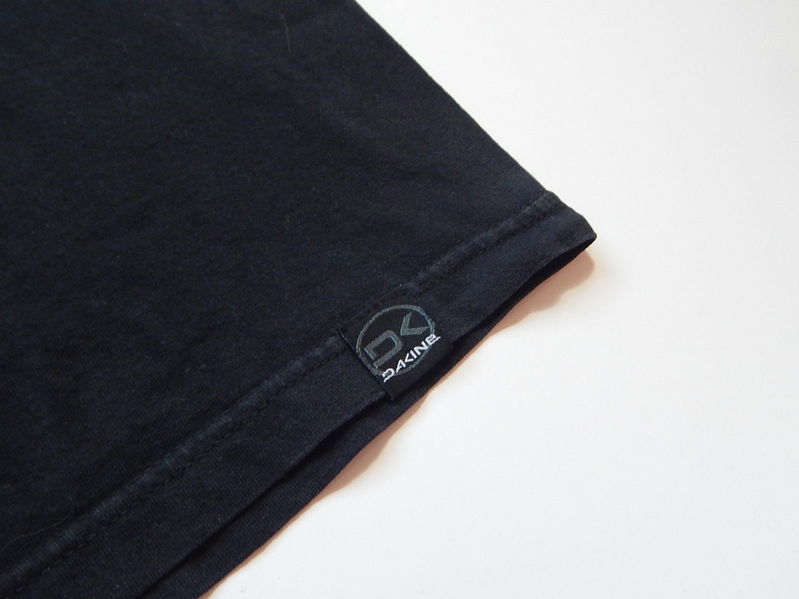 Dakine vintage dakine long sleeve tee Size US L / EU 52-54 / 3 - 4 Thumbnail