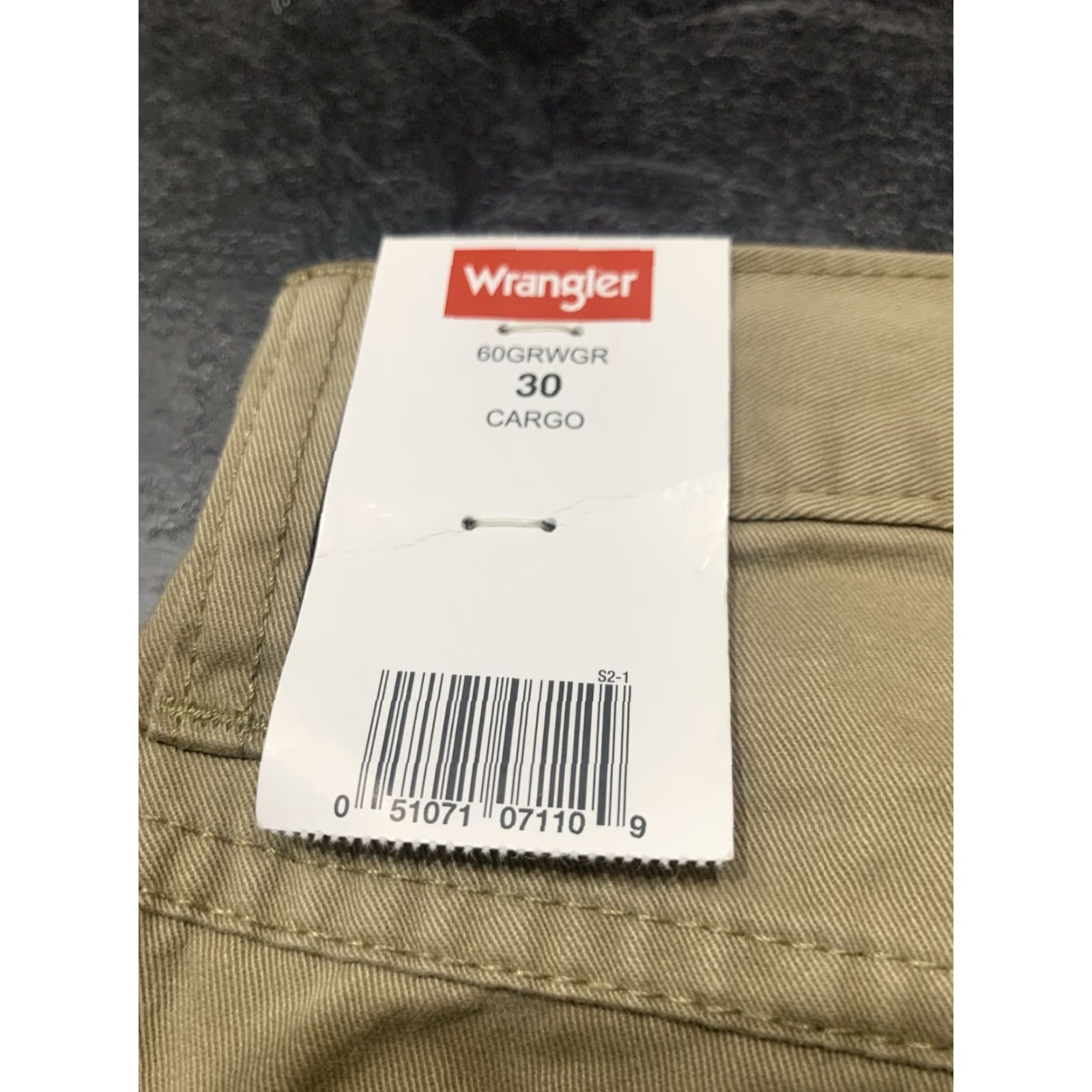 Wrangler VINTAGE Wrangler Cargo Shorts Men’s Relaxed Fit Khaki 30 Casual Cotton Blend Stretch Tech Pockets Size US 30 / EU 46 - 4 Thumbnail