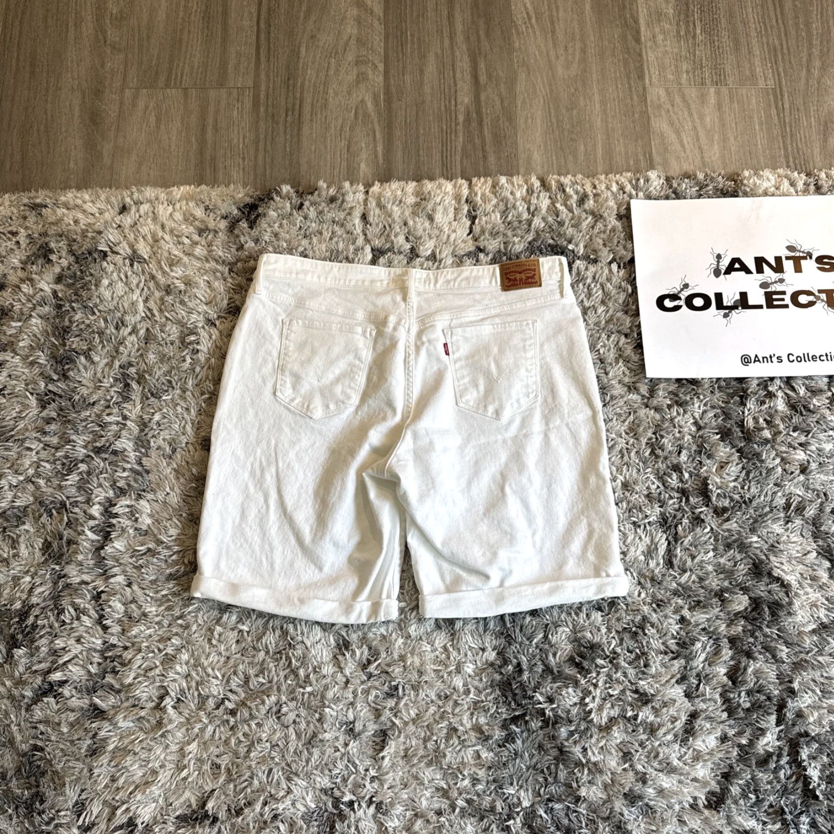 Levi's VINTAGE Levi's Bermuda Short Jorts White Women 22W Shorts Size 40" / US 18 - 7 Thumbnail