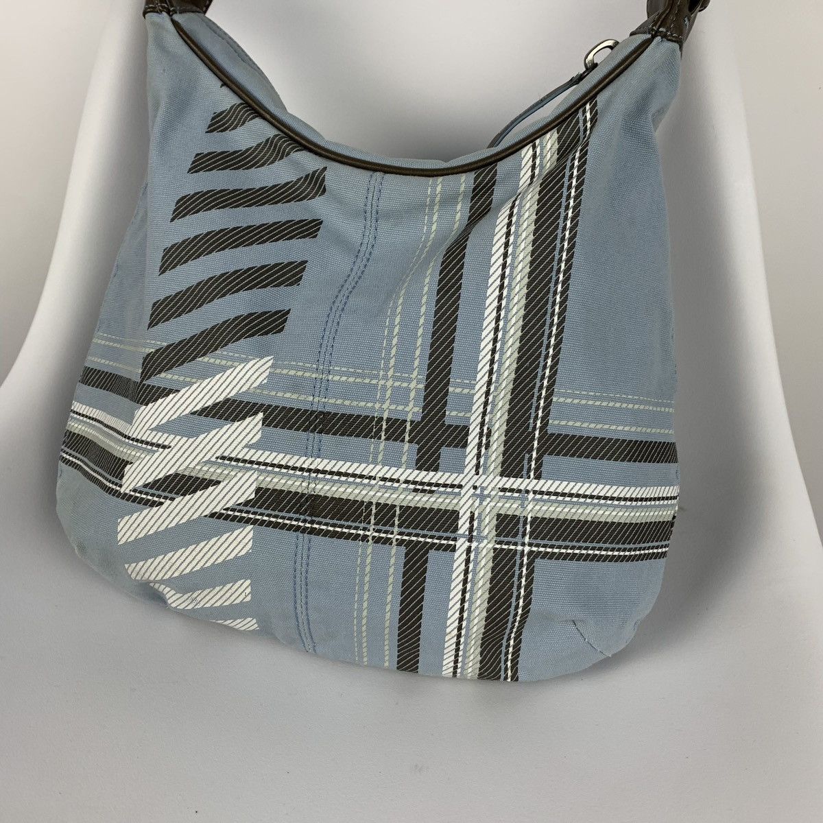 Nike Vintage Y2K Nike Plaid Pouch Bag One Size Baby Blue Logo Size ONE SIZE - 7 Thumbnail