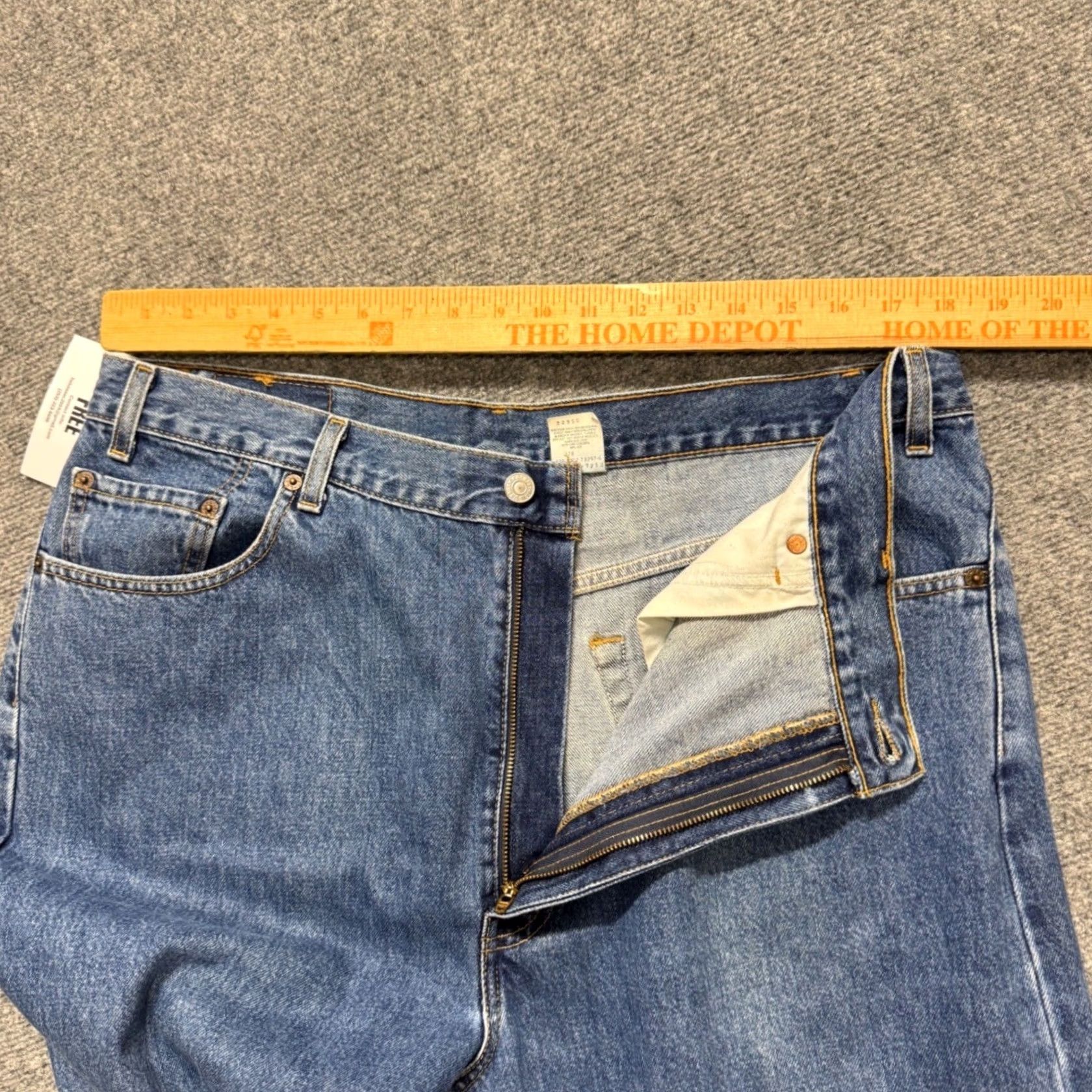 Levi's VINTAGE Levi's Jeans Men's 40x32 Regular Straight Blue Cotton Paper Tag Distressed Flaw Details size 40 Regular 32in Inseam Mens Blue Jeans Size US 40 / EU 56 - 5 Thumbnail