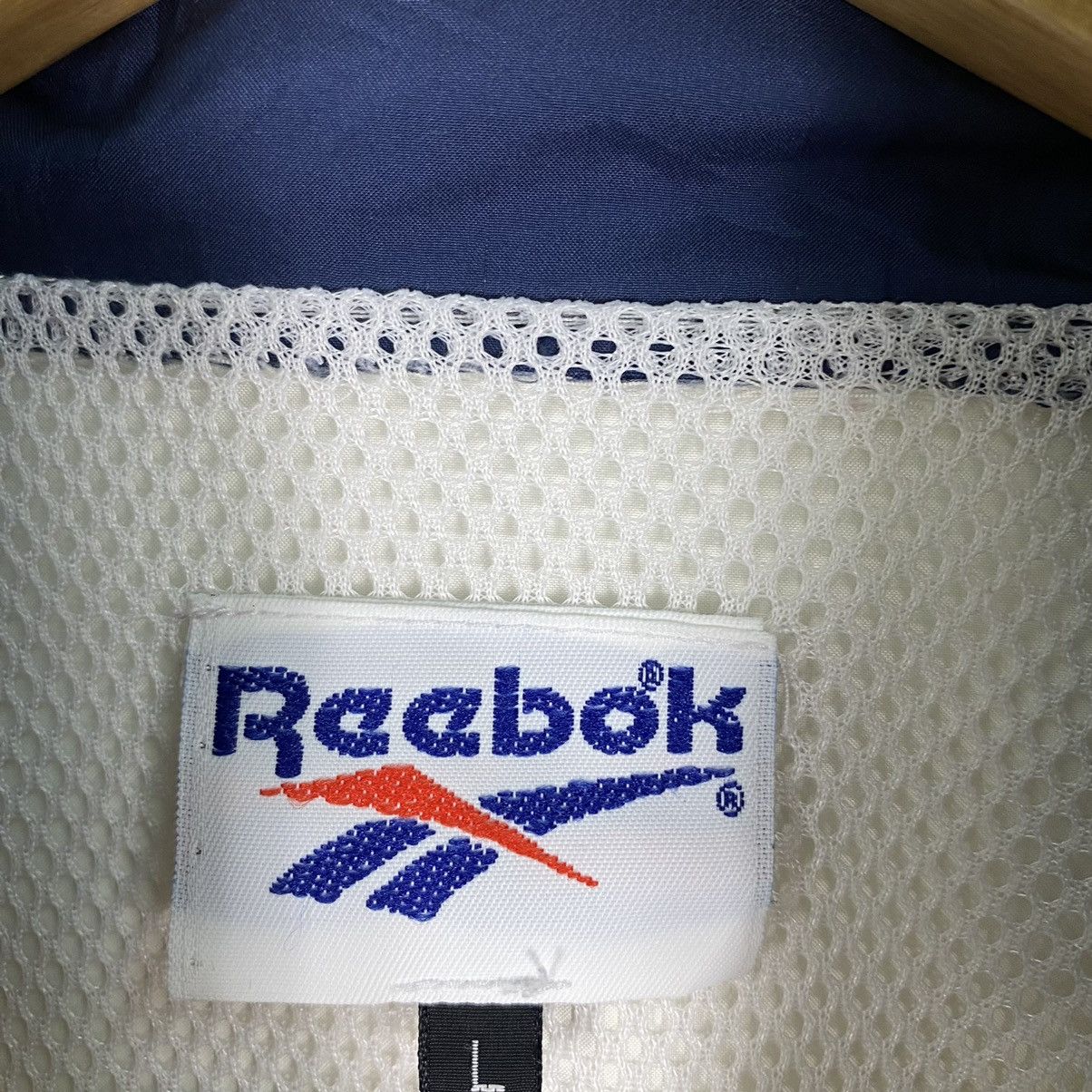 Reebok VINTAGE 90s REEBOK SMALL LOGO ZIPPER JACKET SIZE L Size US M / EU 48-50 / 2 - 14 Thumbnail