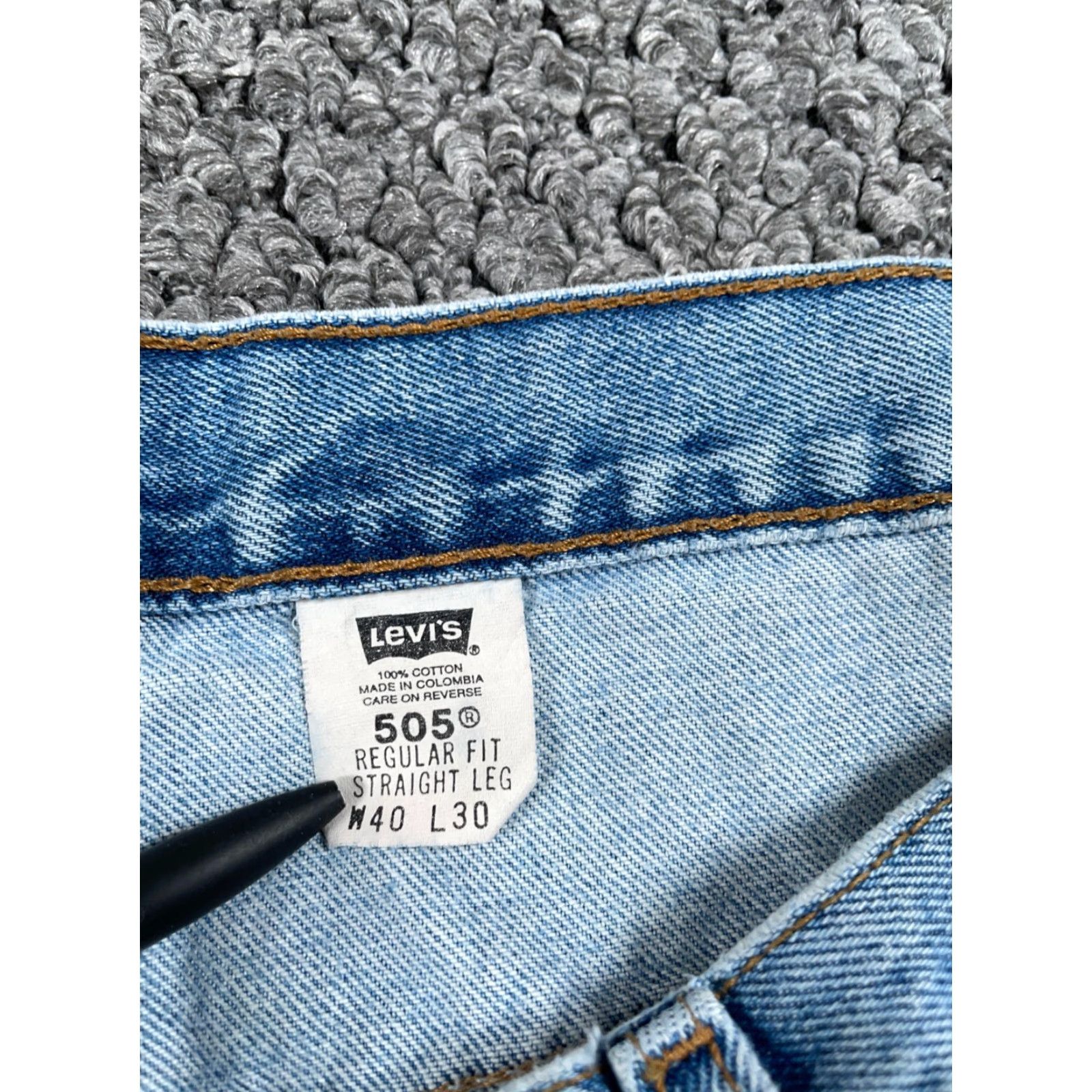 Levi's VINTAGE Levi's 505 Regular Fit Straight Leg Jeans Men's 40 x 29 Light Blue Denim Zip Fly 5-Pocket Design Cotton Cotton 505 90s Retro Grunge Classic Size US 40 / EU 56 - 3 Thumbnail