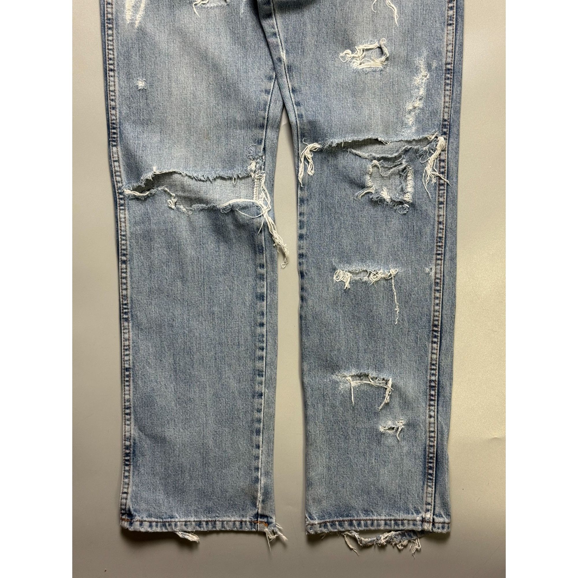 Wrangler Wrangler Texas Light Wash Distressed Denim Jeans (Y1139) Size US 30 / EU 46 - 2 Thumbnail