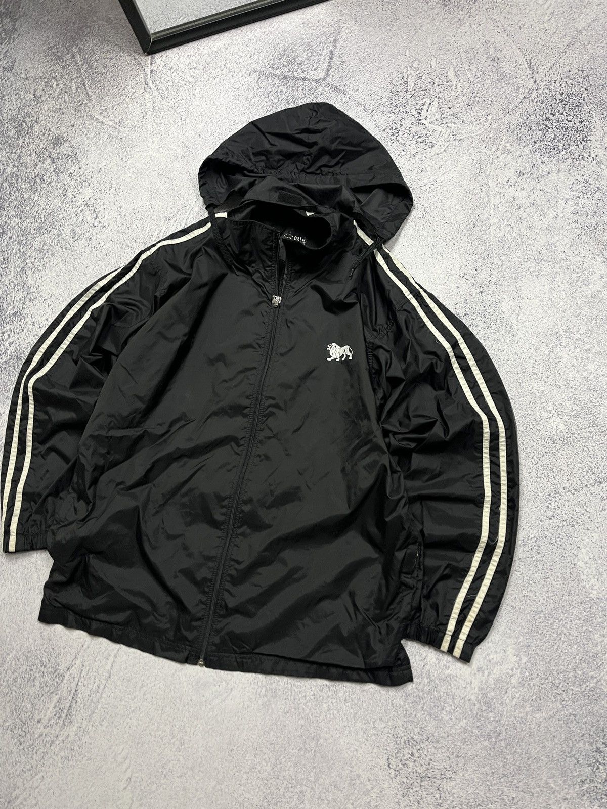 Lonsdale Vintage Lonsdale UK Retro Windbreaker Track Light Jacket Size US L / EU 52-54 / 3 - 5 Thumbnail